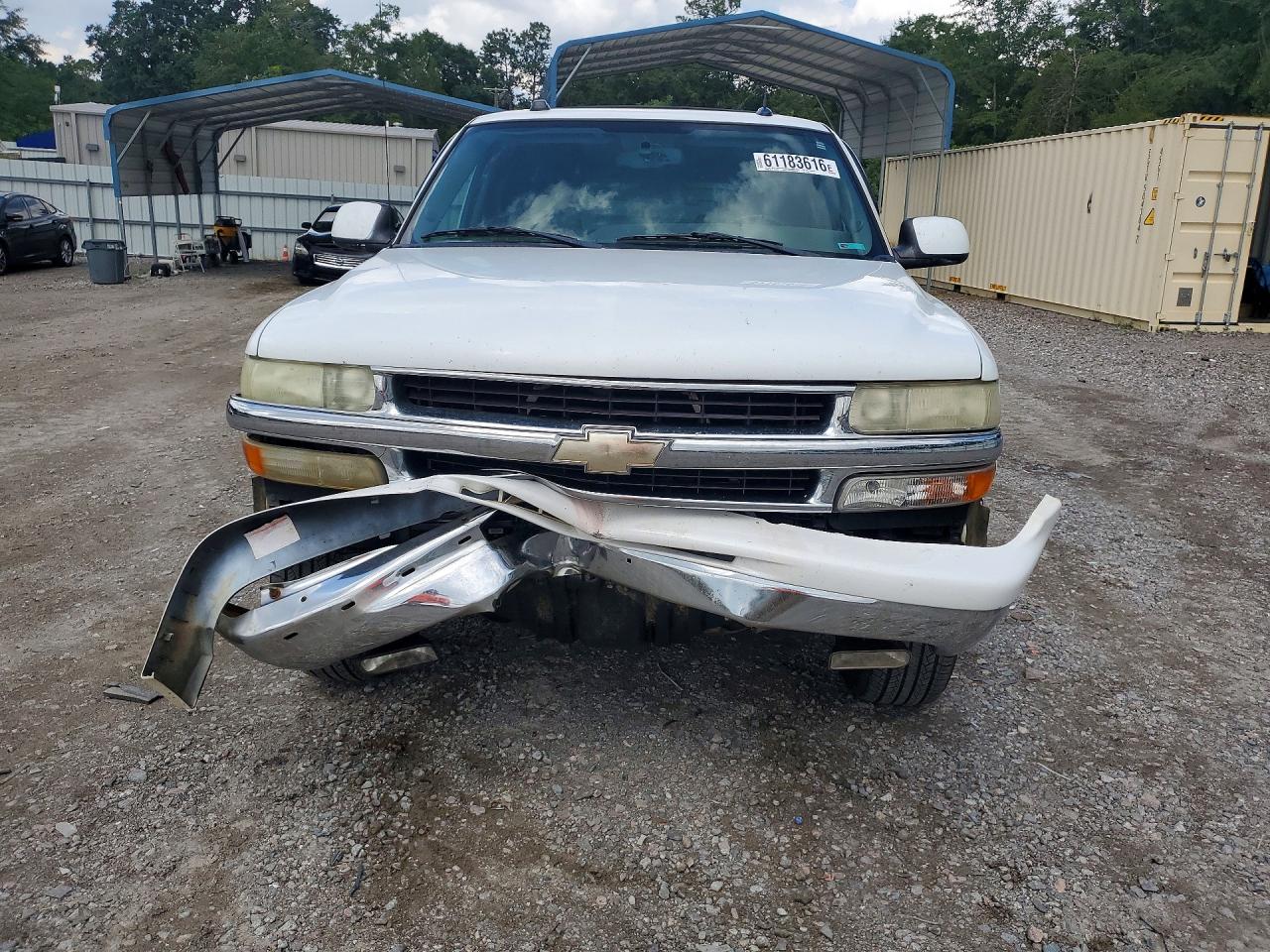 2005 Chevrolet Tahoe C1500 White vin: 1GNEC13T45R124470