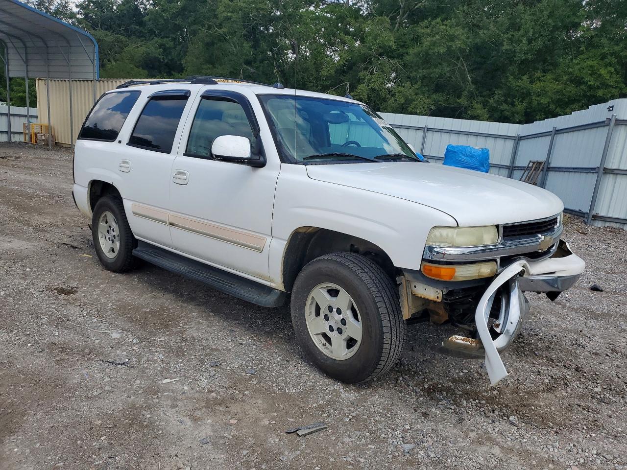 2005 Chevrolet Tahoe C1500 White vin: 1GNEC13T45R124470