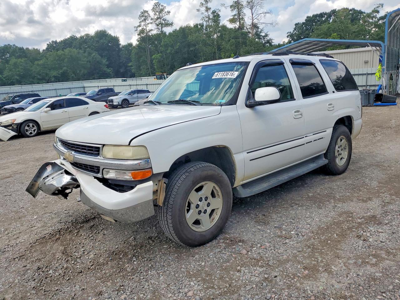 2005 Chevrolet Tahoe C1500 White vin: 1GNEC13T45R124470