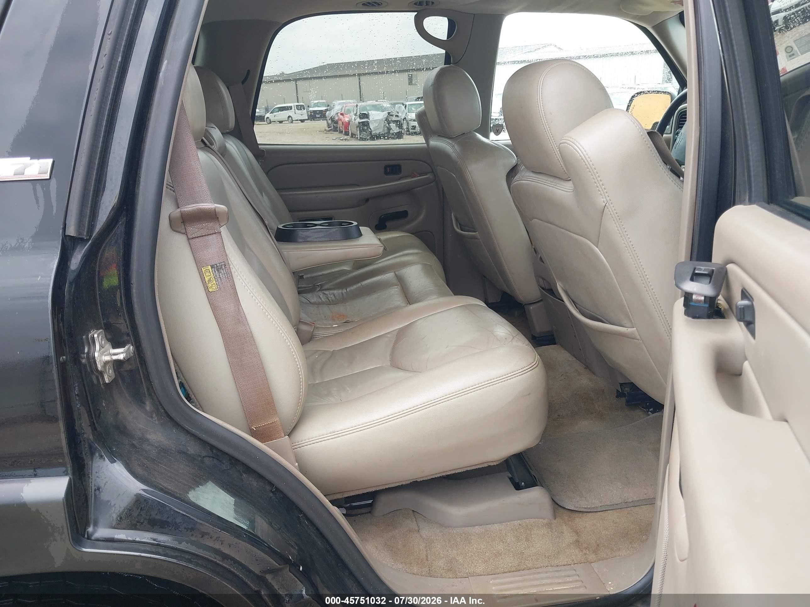 2005 Chevrolet Tahoe Z71 Black vin: 1GNEC13T45R215853