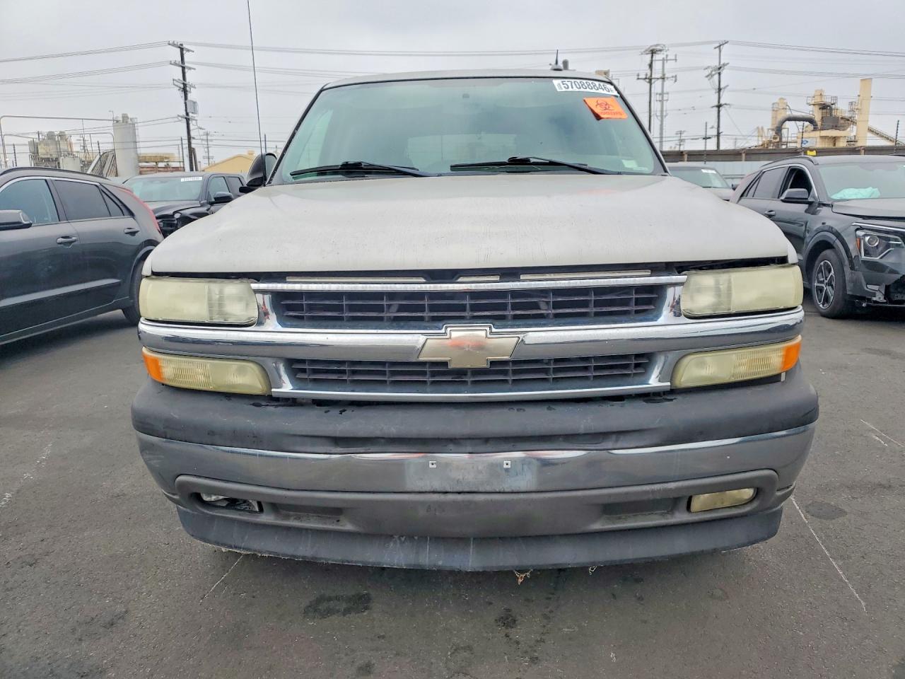 2005 Chevrolet Tahoe C1500 Серебряный vin: 1GNEC13T45R243006