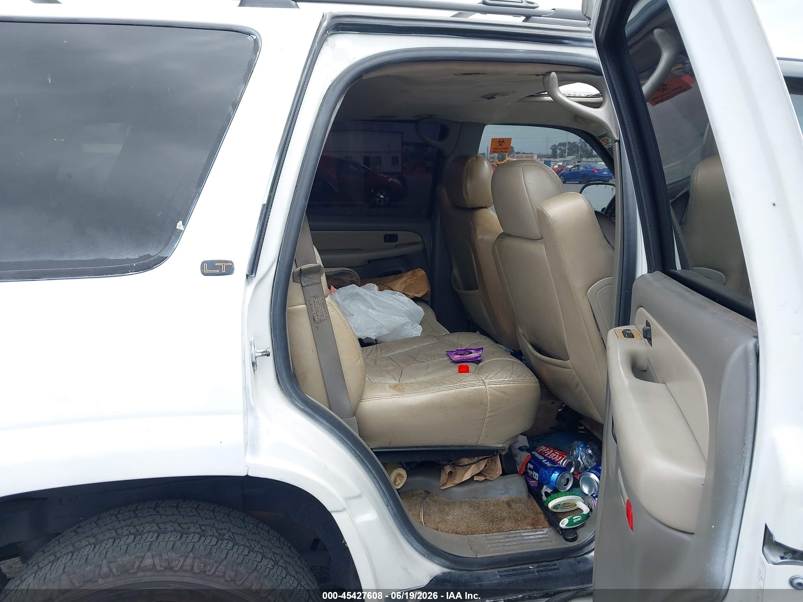 2001 Chevrolet Tahoe Lt Белый vin: 1GNEC13T51R131048