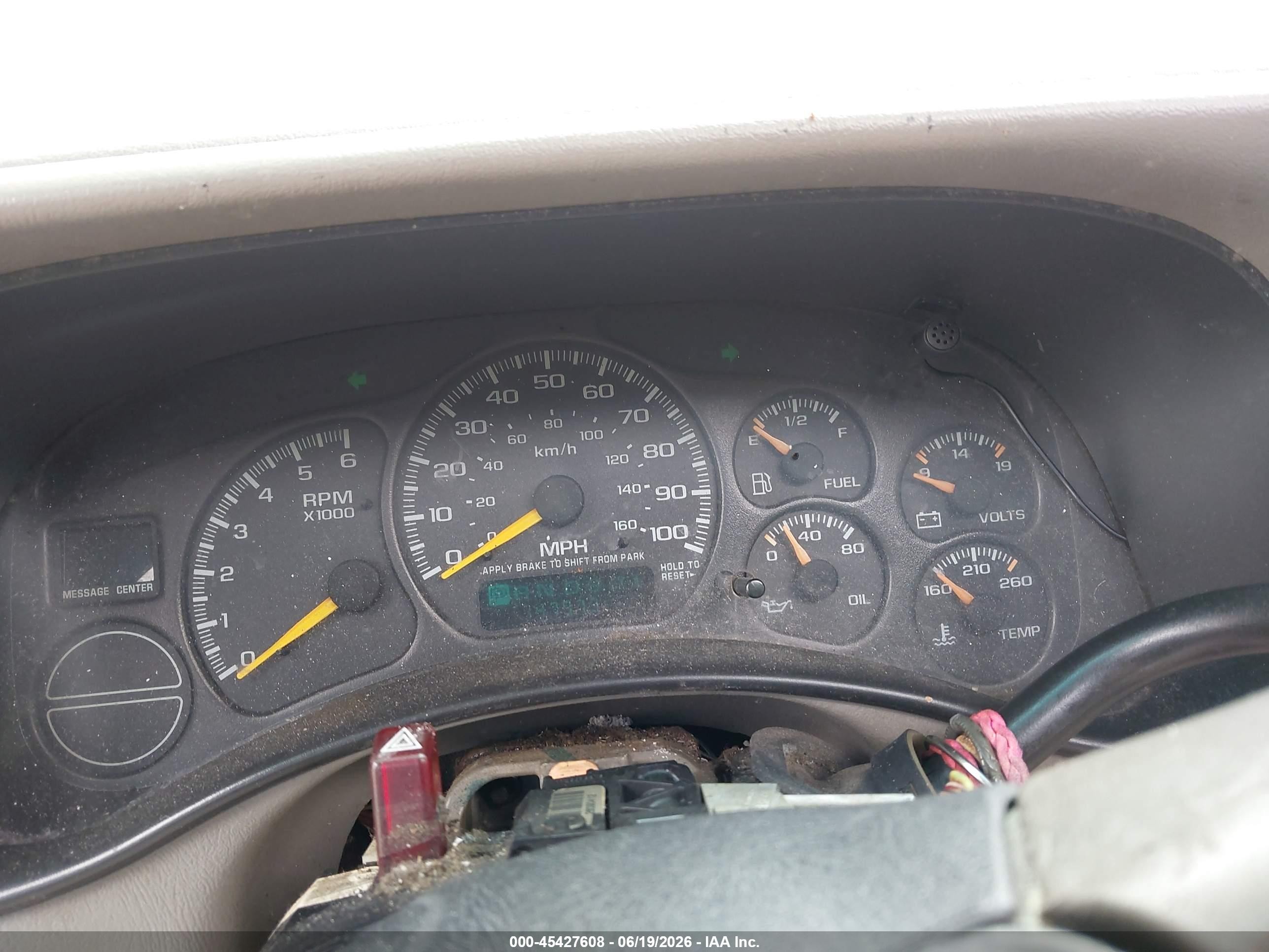 2001 Chevrolet Tahoe Lt Белый vin: 1GNEC13T51R131048