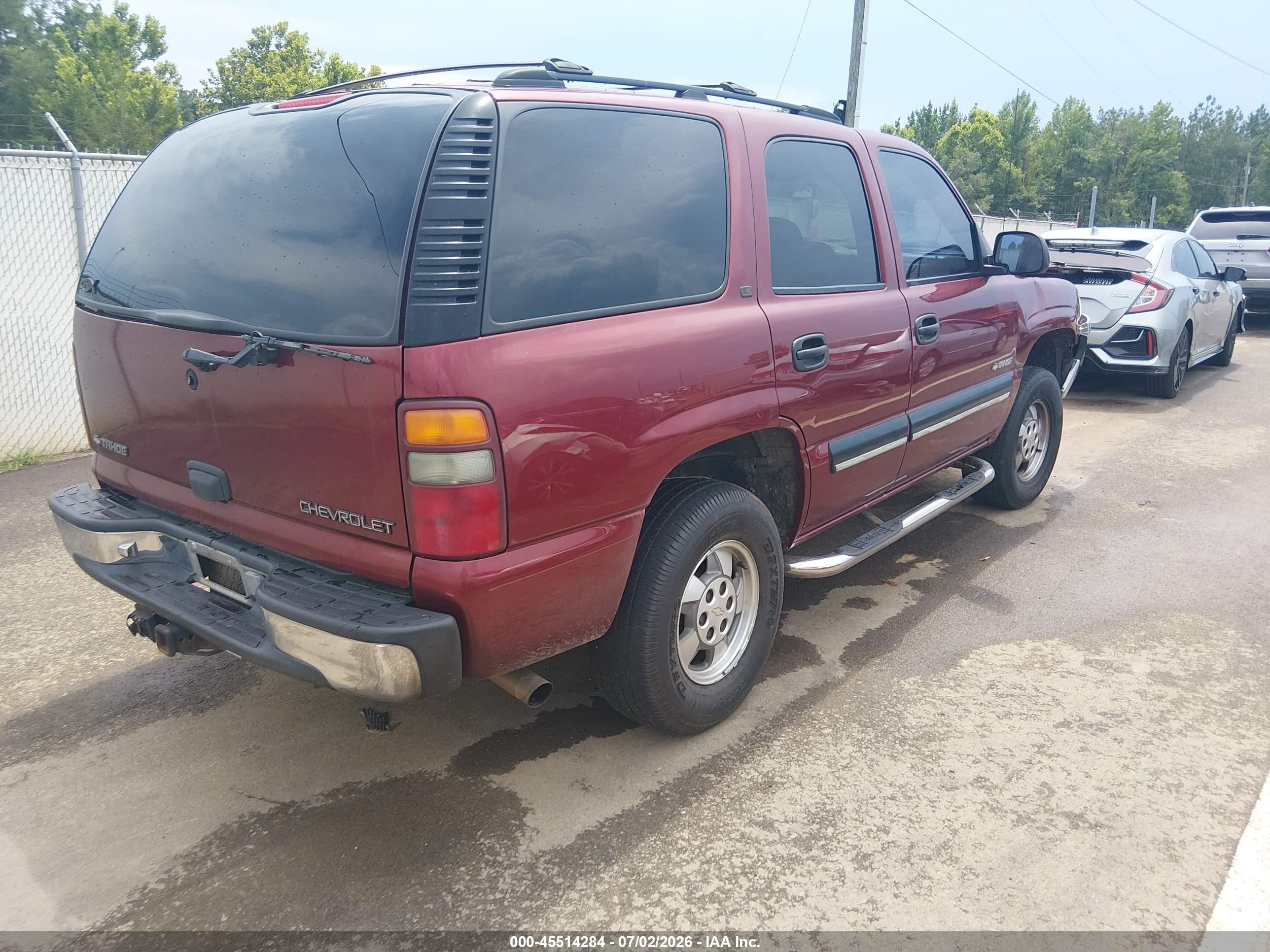 2001 Chevrolet Tahoe Ls Red vin: 1GNEC13T51R152675