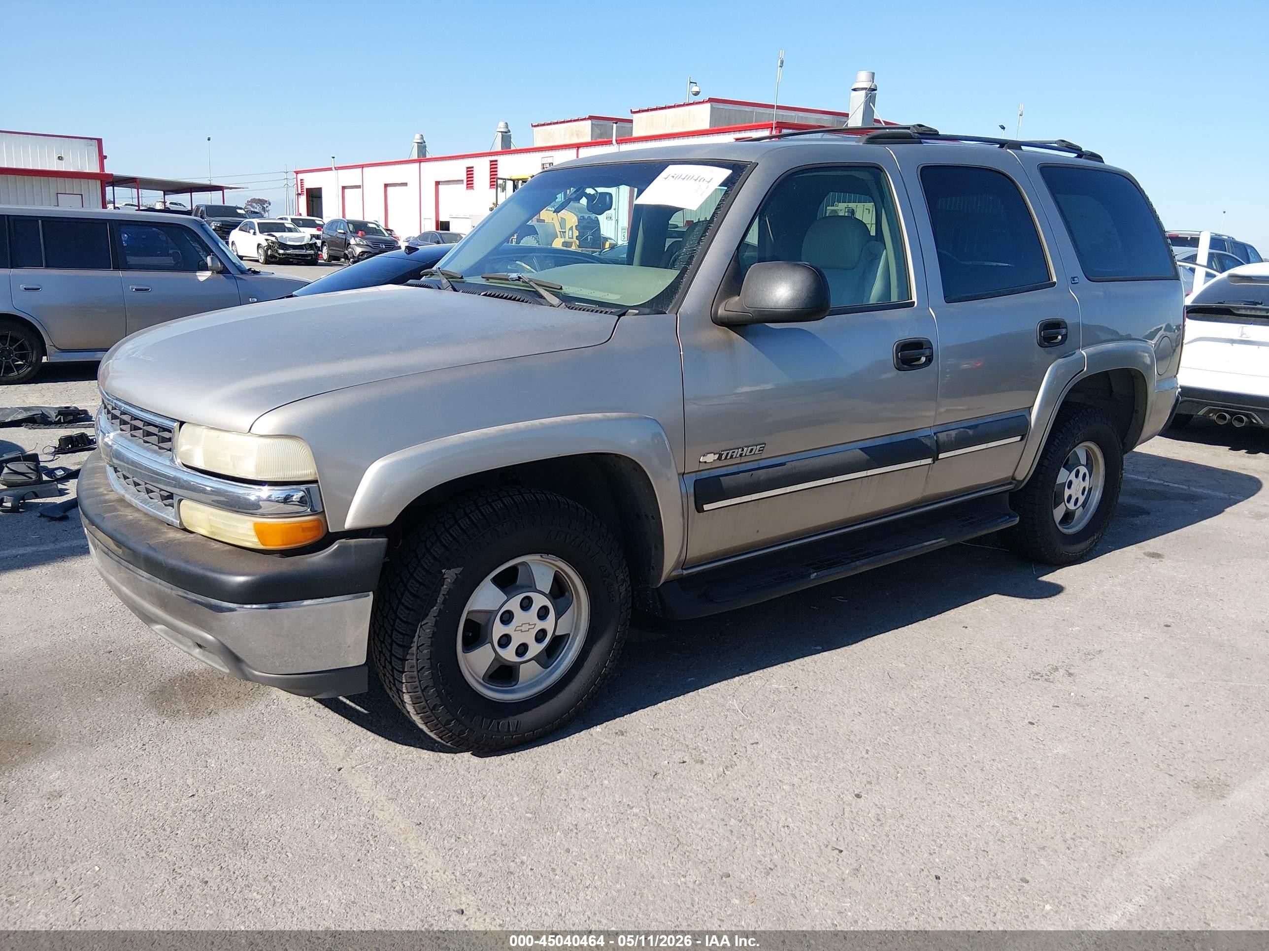 2002 Chevrolet Tahoe Ls Beige vin: 1GNEC13T52R129382