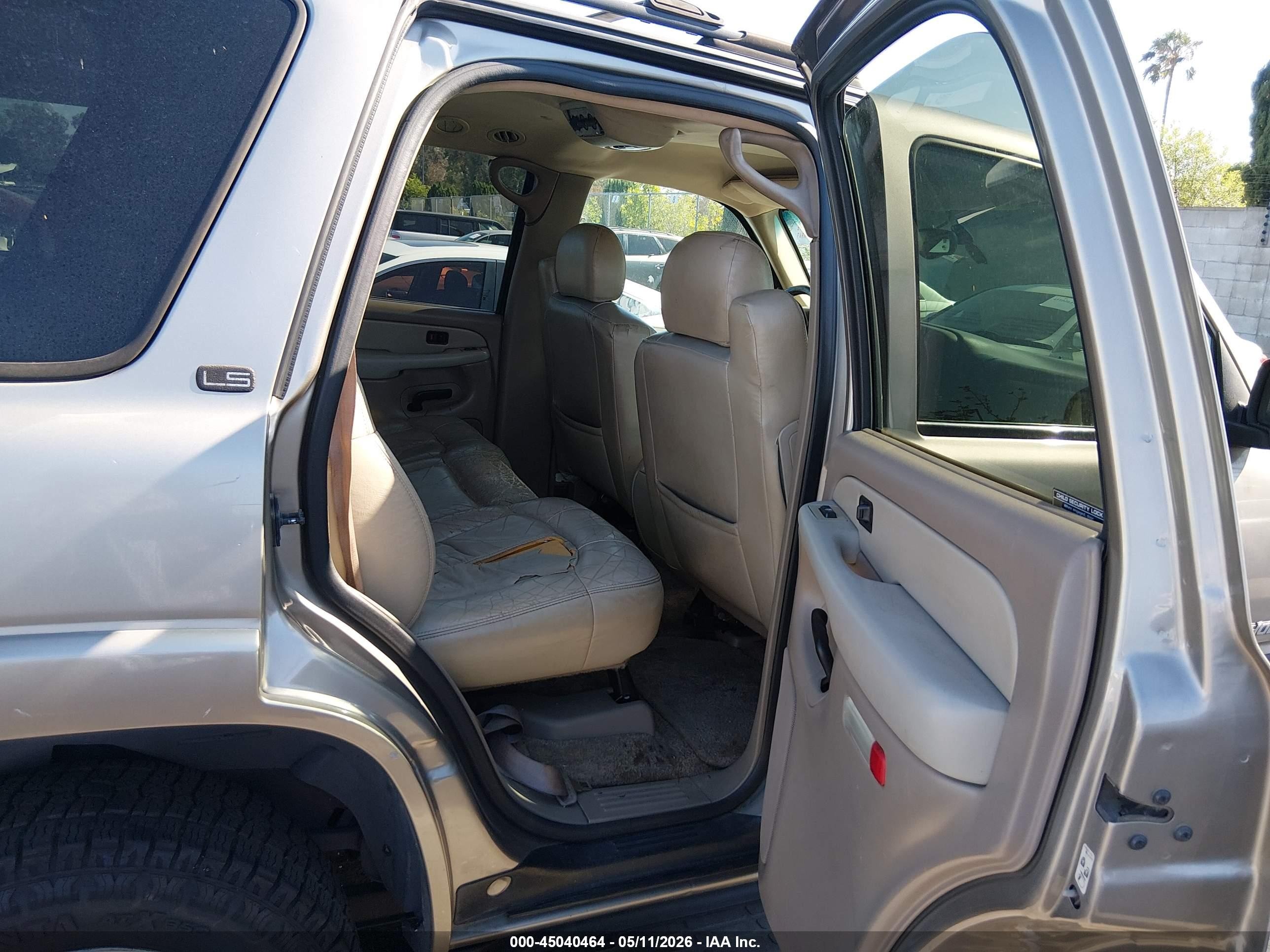 2002 Chevrolet Tahoe Ls Beige vin: 1GNEC13T52R129382