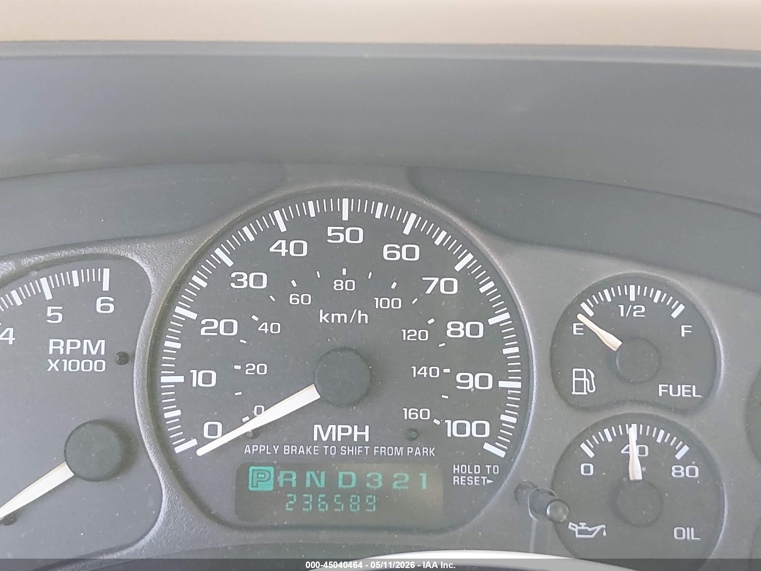 2002 Chevrolet Tahoe Ls Beige vin: 1GNEC13T52R129382