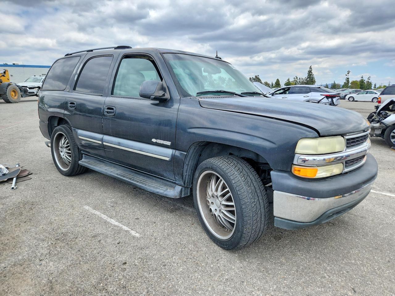2003 Chevrolet Tahoe C1500 Black vin: 1GNEC13T53R257090