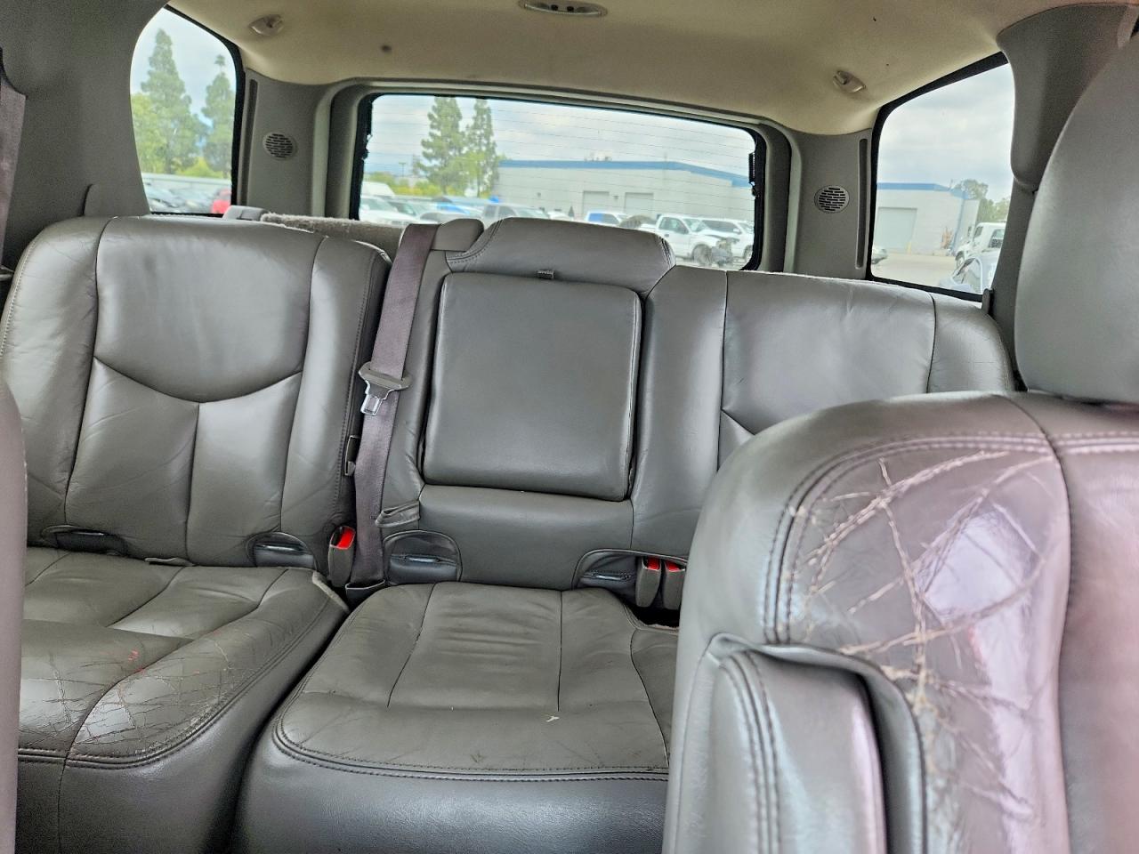 2003 Chevrolet Tahoe C1500 Black vin: 1GNEC13T53R257090