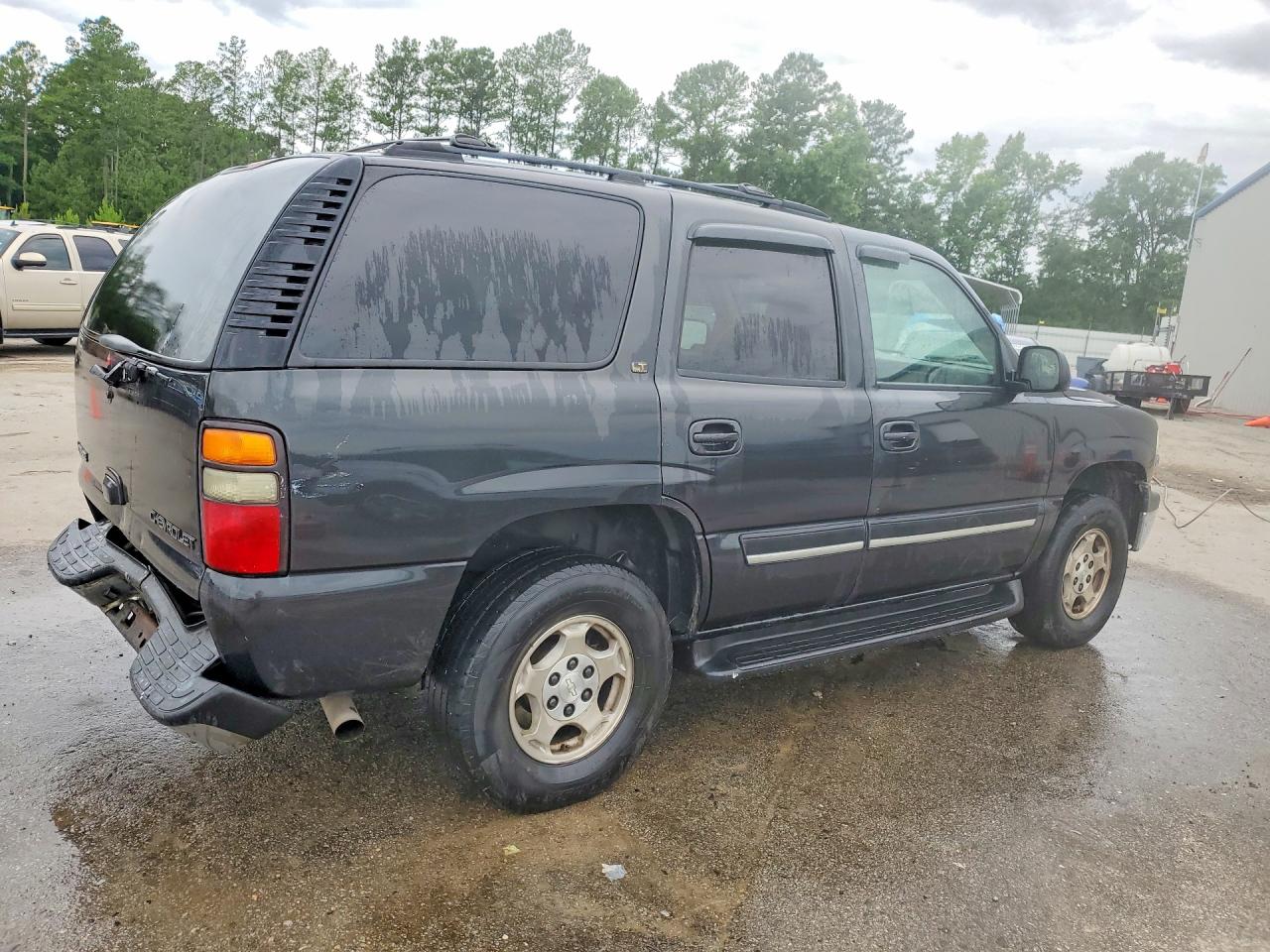 2004 Chevrolet Tahoe C1500 Black vin: 1GNEC13T54R285585