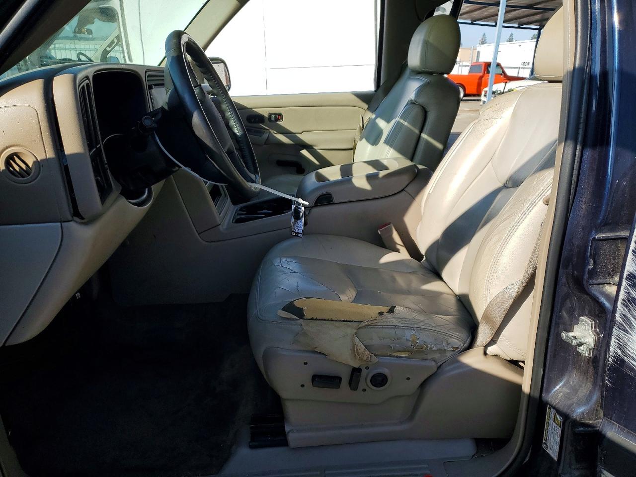2005 Chevrolet Tahoe C1500 Blue vin: 1GNEC13T55R213139
