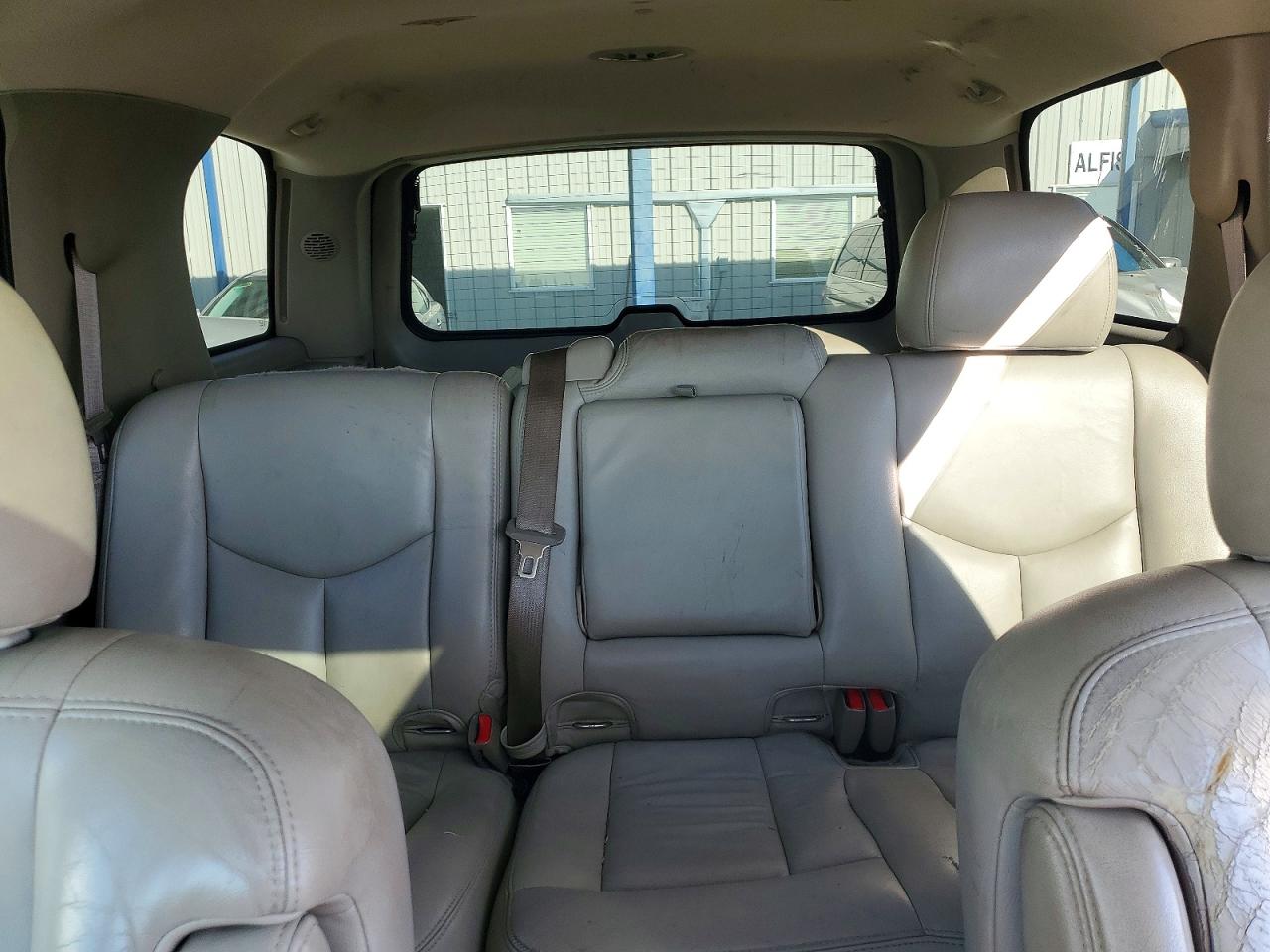 2005 Chevrolet Tahoe C1500 Blue vin: 1GNEC13T55R213139