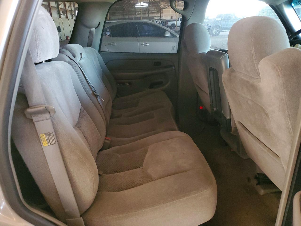 2005 Chevrolet Tahoe C1500 Beige vin: 1GNEC13T55R216767