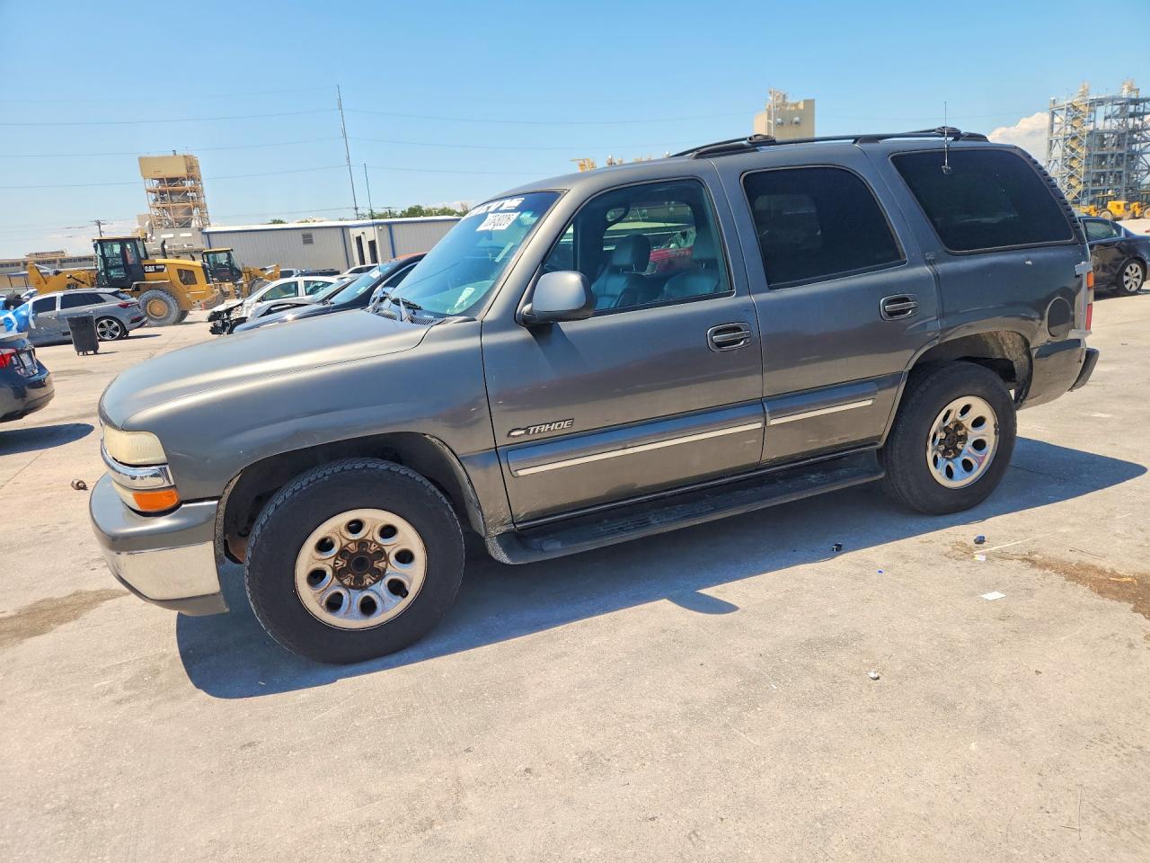 2001 Chevrolet Tahoe C1500 Charcoal vin: 1GNEC13T61R177908