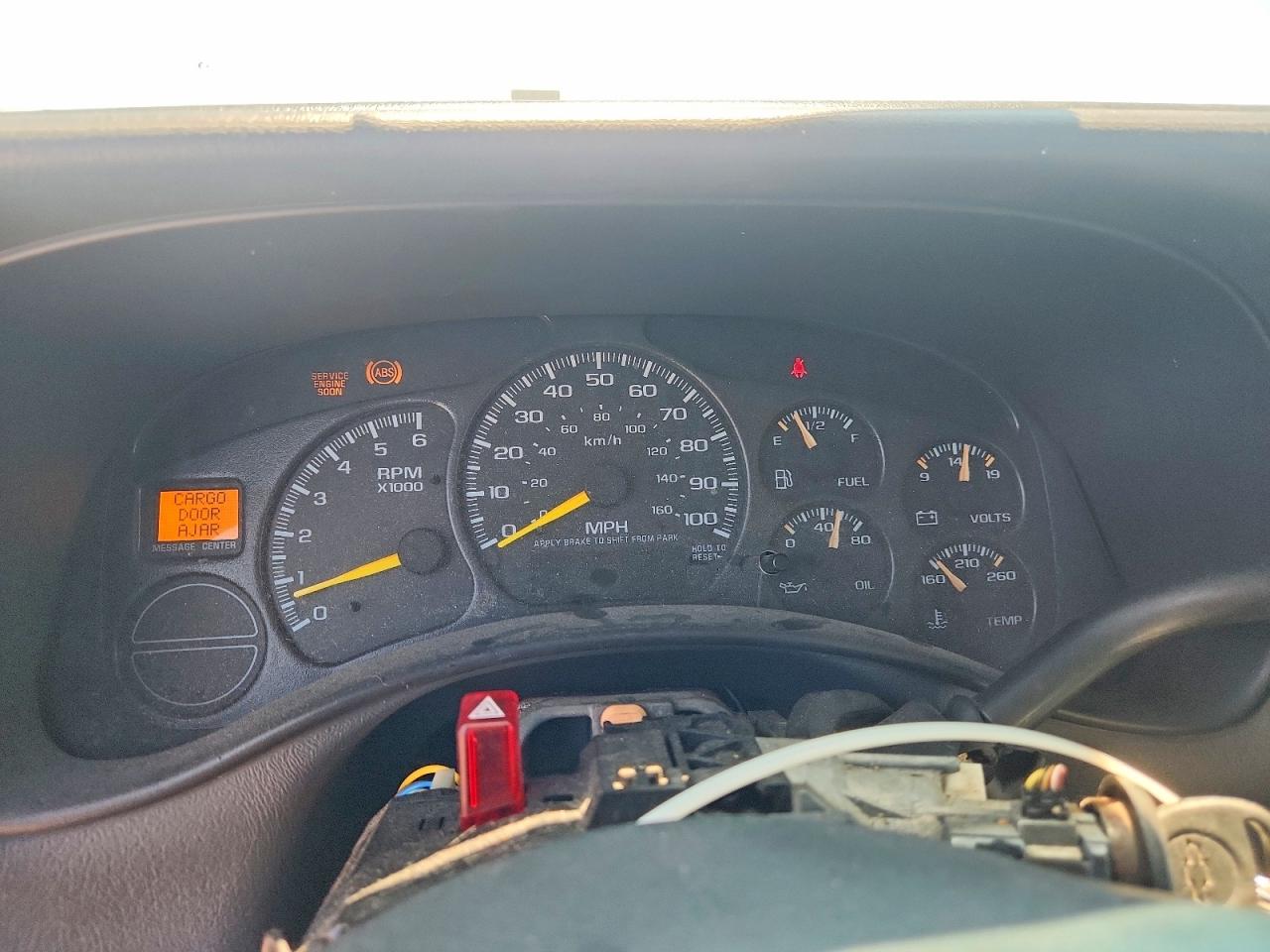 2001 Chevrolet Tahoe C1500 Charcoal vin: 1GNEC13T61R177908