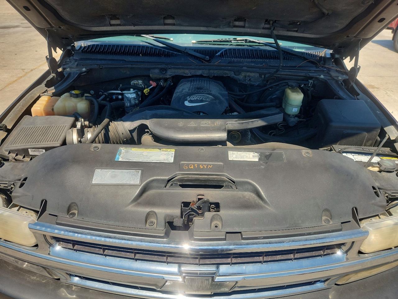 2001 Chevrolet Tahoe C1500 Charcoal vin: 1GNEC13T61R177908