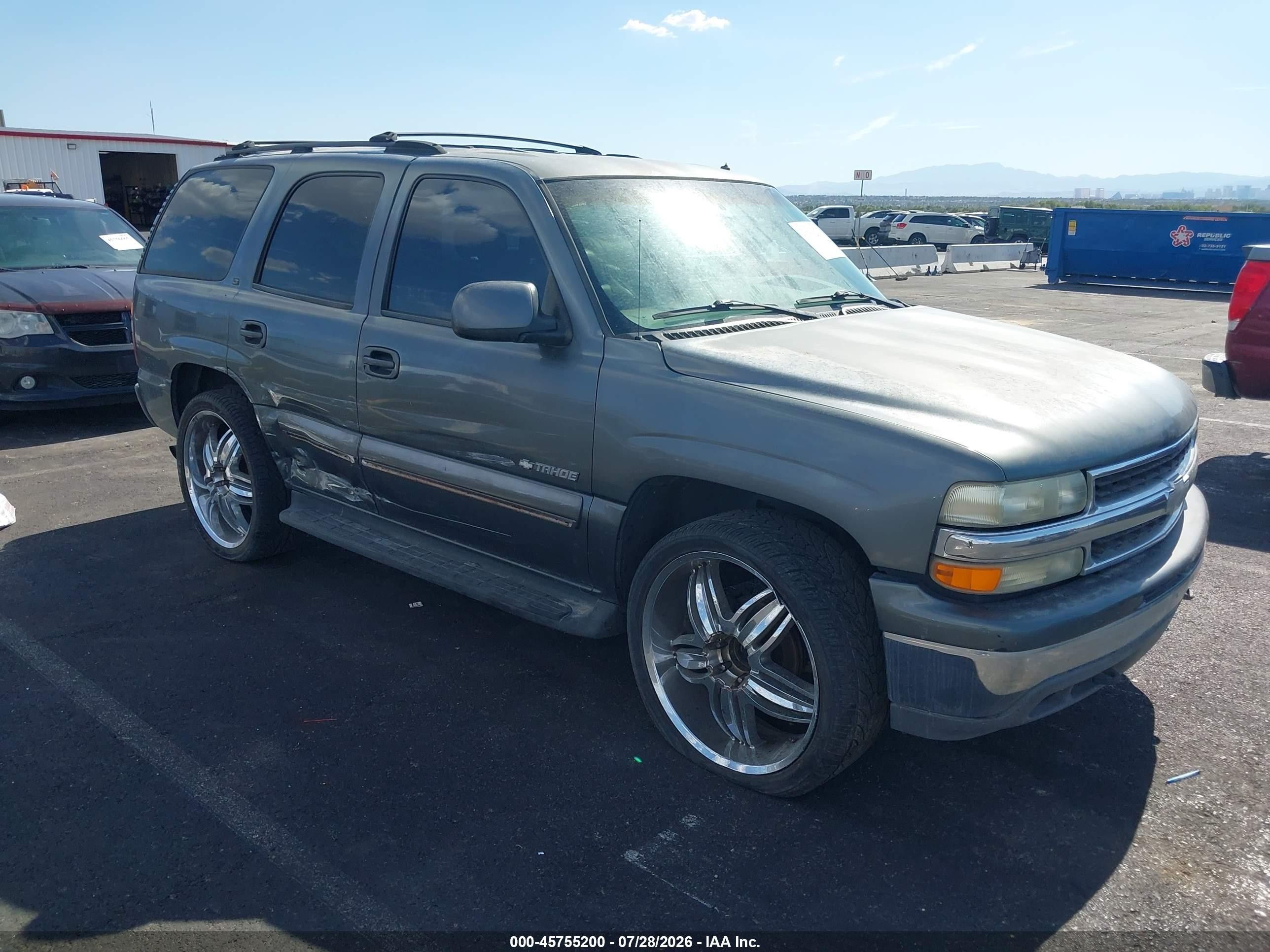 2002 Chevrolet Tahoe Lt Gray vin: 1GNEC13T62R129892