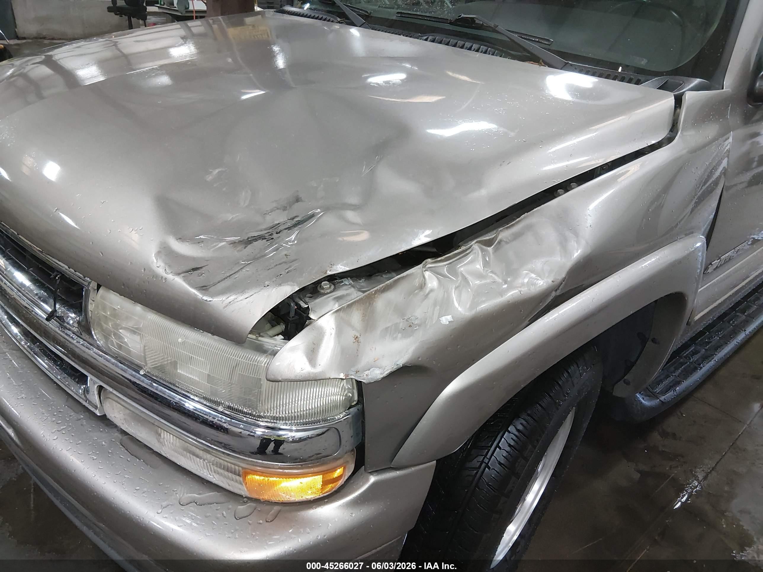 2003 Chevrolet Tahoe Lt Gray vin: 1GNEC13T63J338176