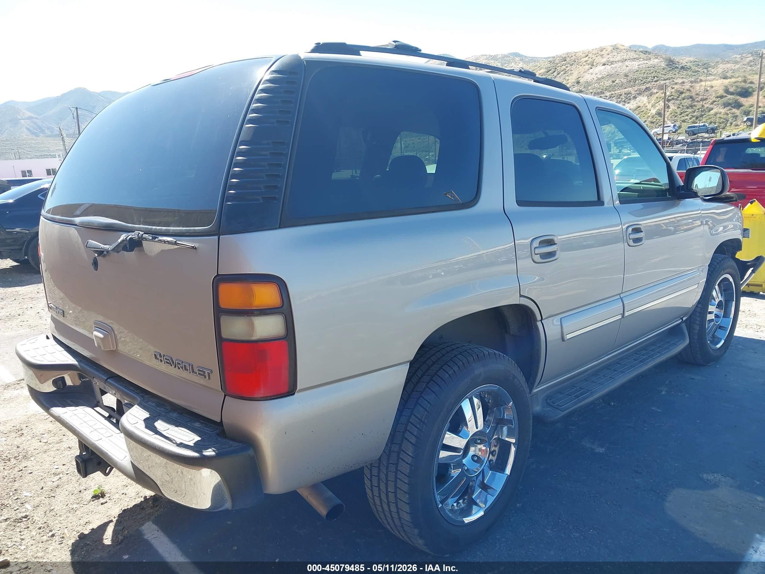 2004 Chevrolet Tahoe Lt Бежевый vin: 1GNEC13T64R127093