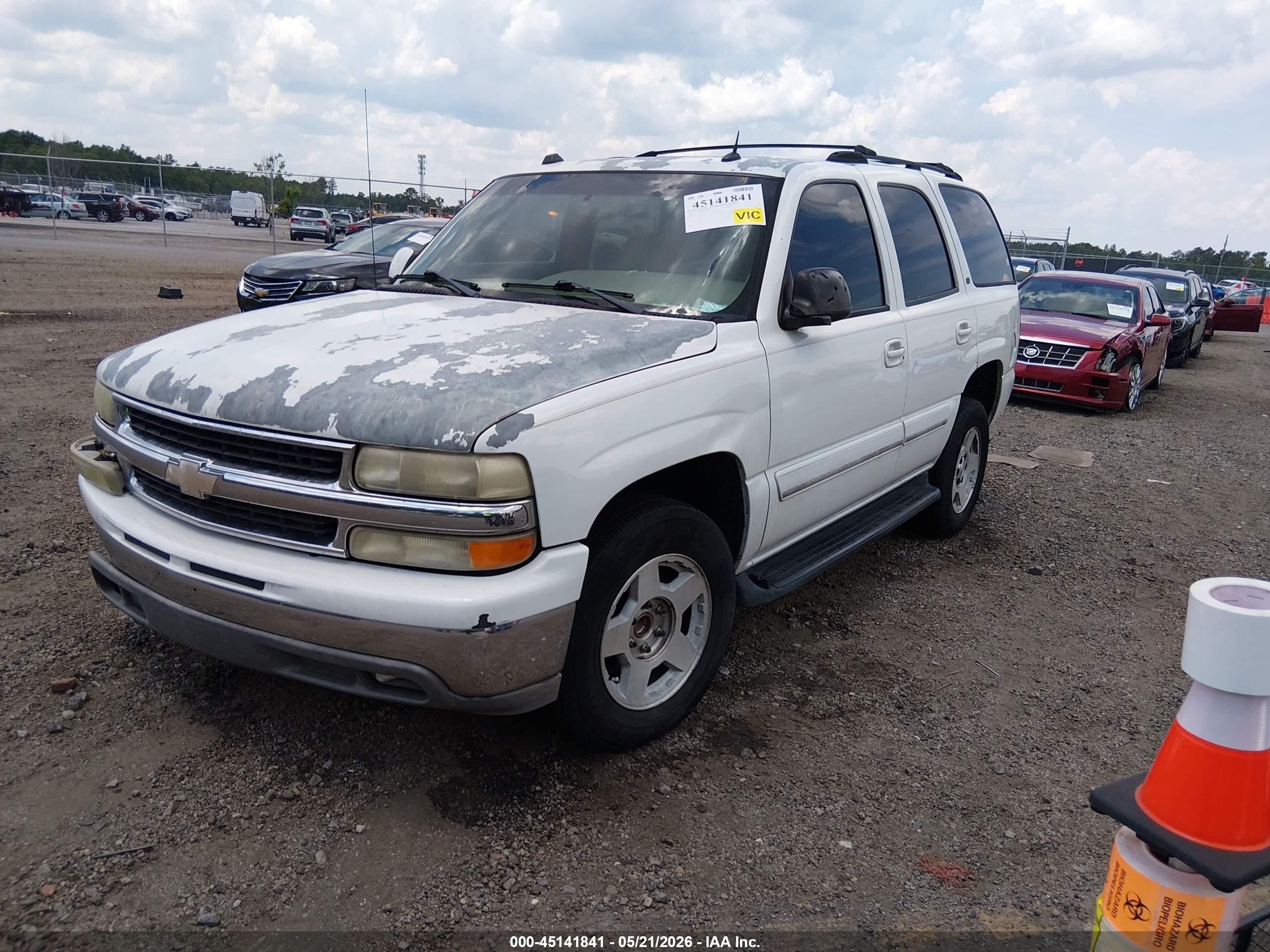 2005 Chevrolet Tahoe Lt White vin: 1GNEC13T65J223502