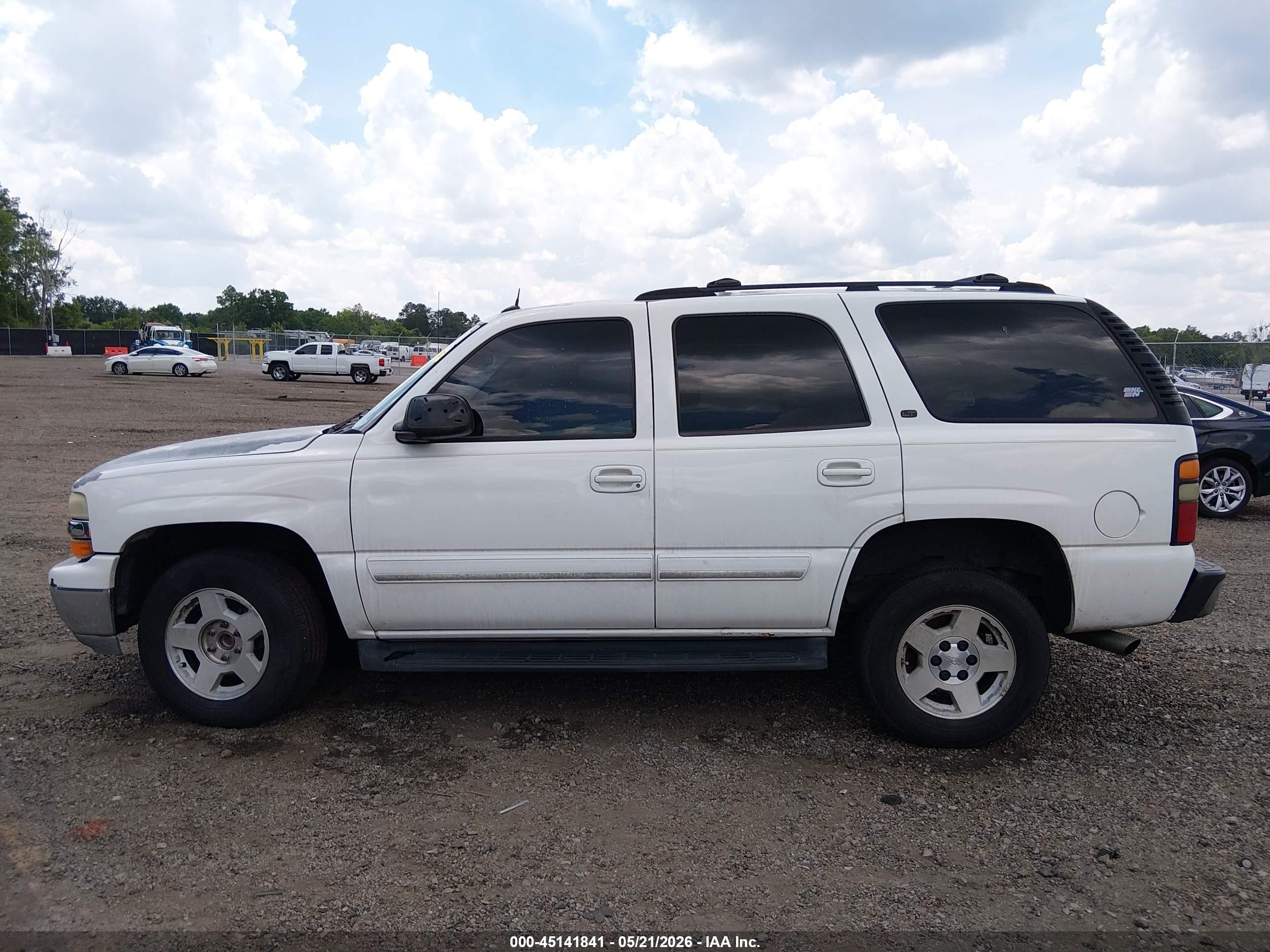 2005 Chevrolet Tahoe Lt White vin: 1GNEC13T65J223502