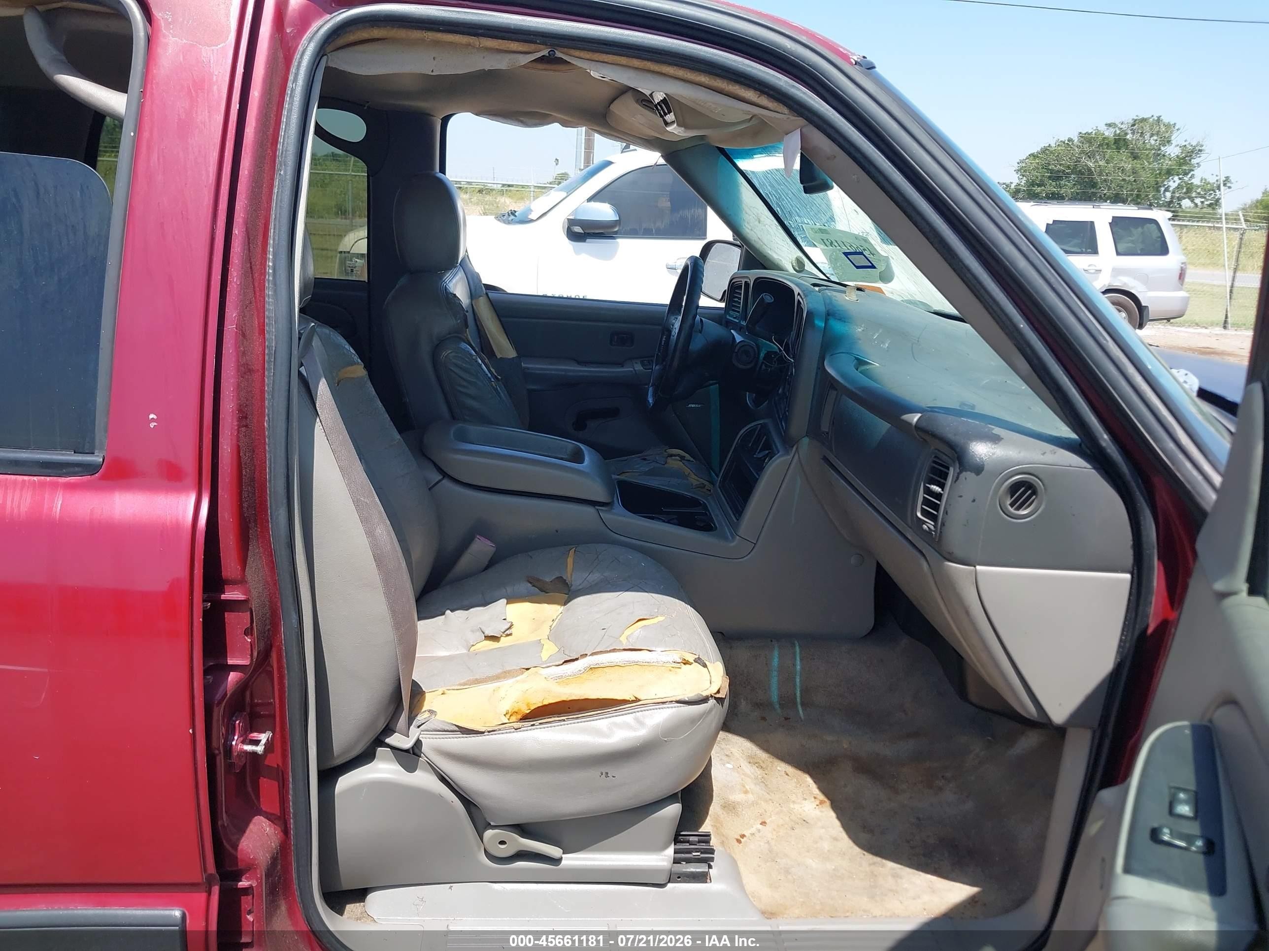 2005 Chevrolet Tahoe Ls Темно-бордовый vin: 1GNEC13T65R106326