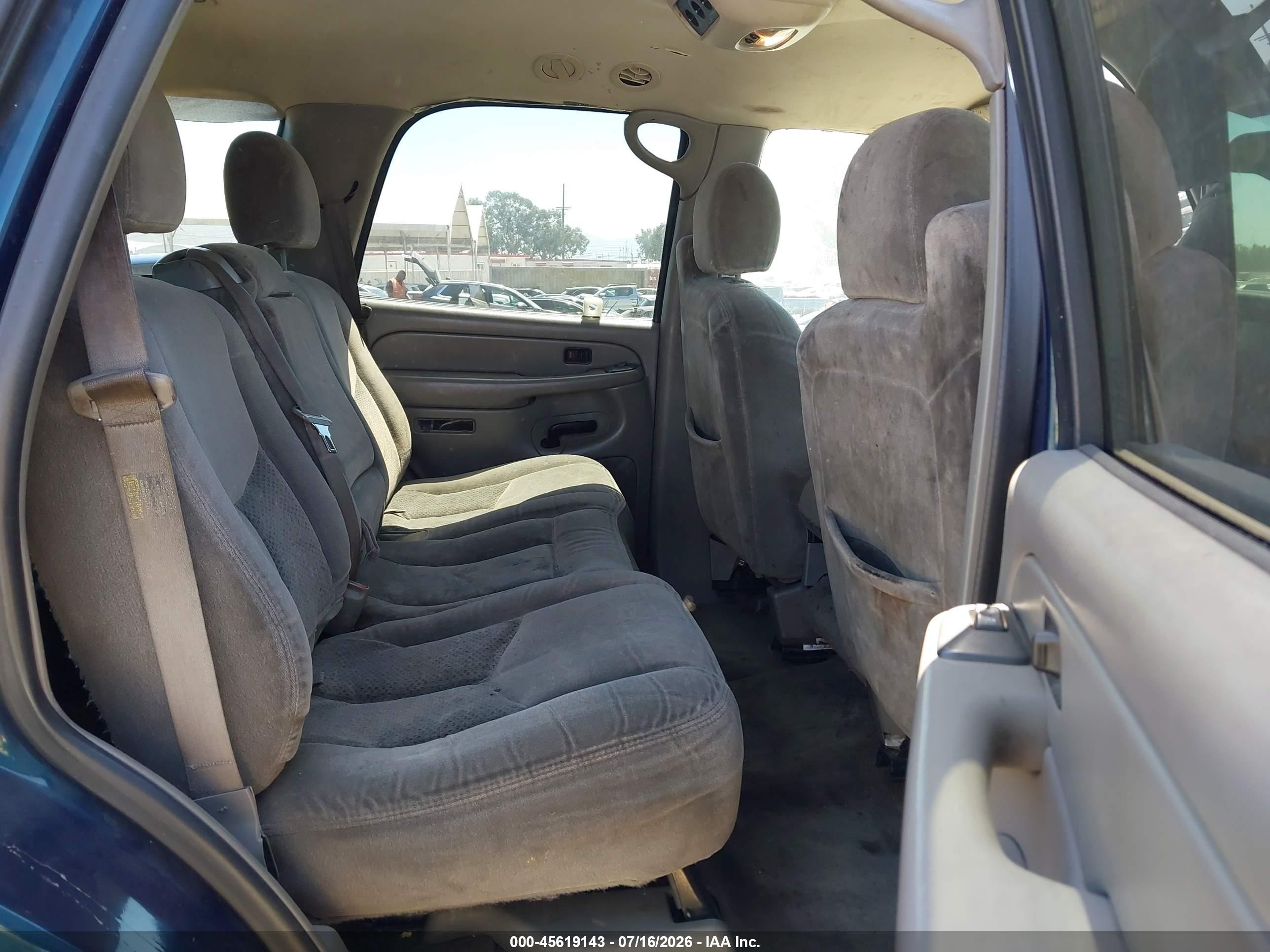 2005 Chevrolet Tahoe Ls Синий vin: 1GNEC13T65R123384