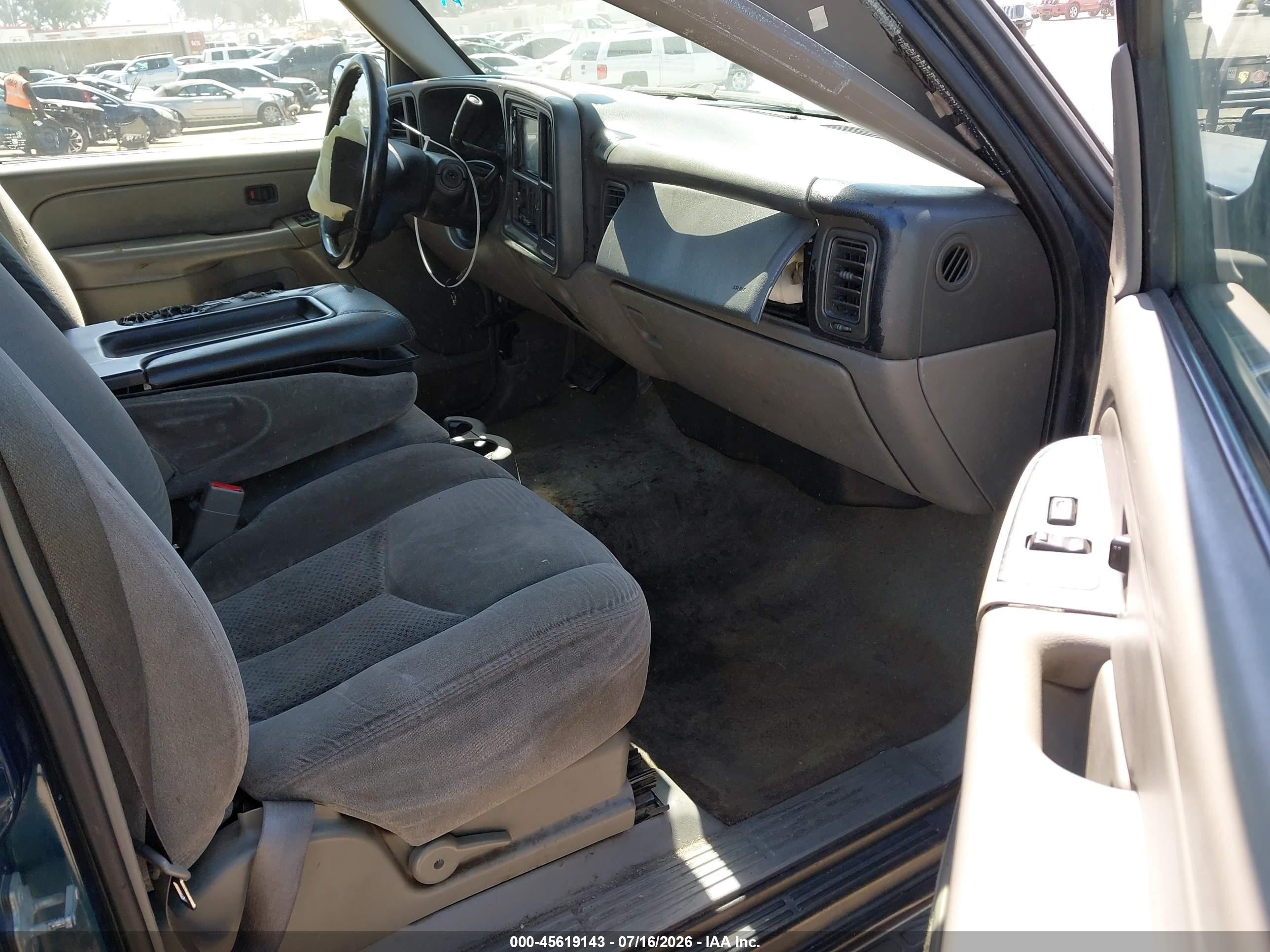 2005 Chevrolet Tahoe Ls Синий vin: 1GNEC13T65R123384