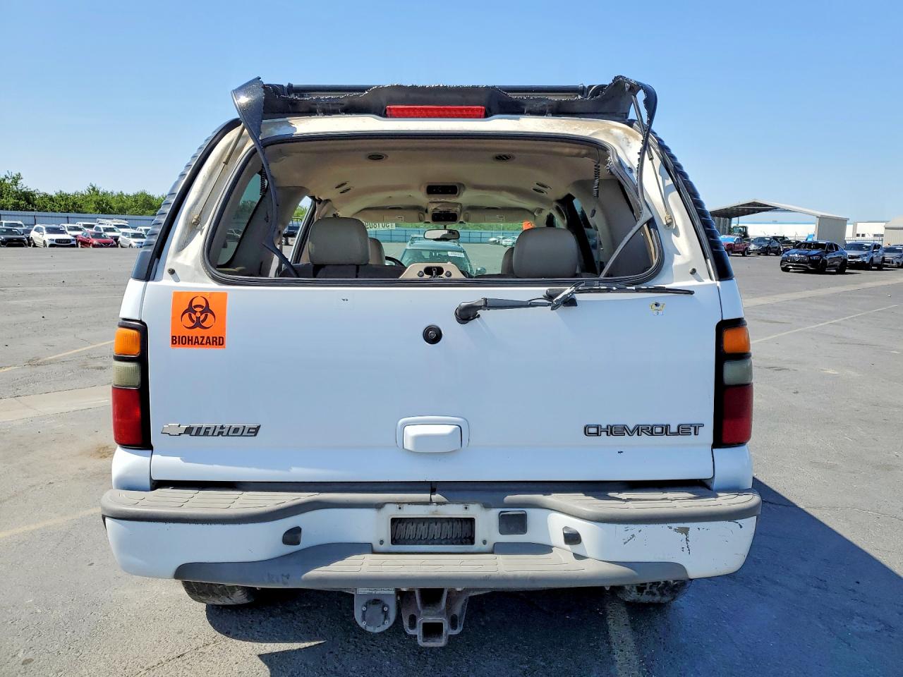 2005 Chevrolet Tahoe C1500 White vin: 1GNEC13T65R198442