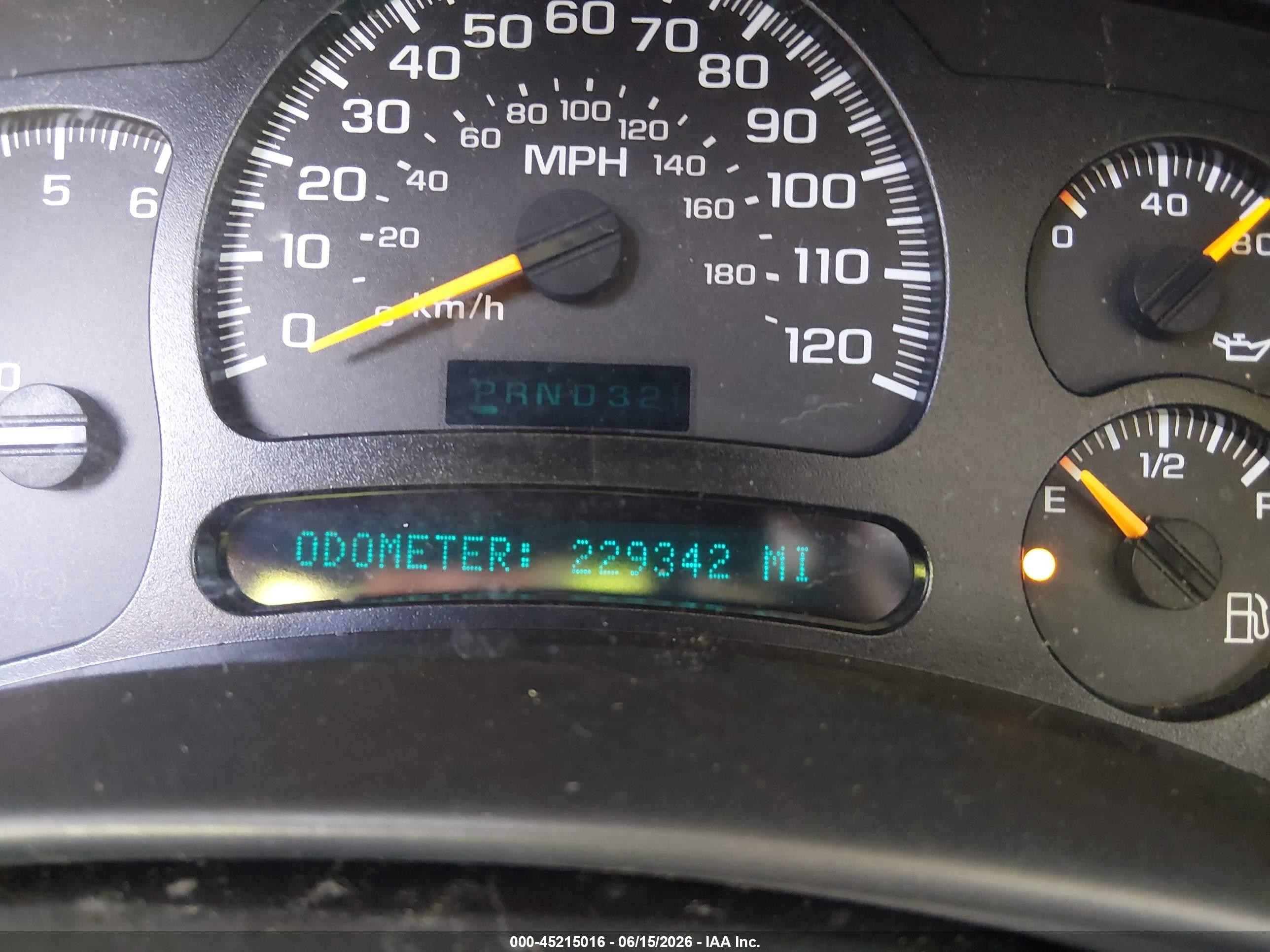 2005 Chevrolet Tahoe Ls Tan vin: 1GNEC13T65R211657