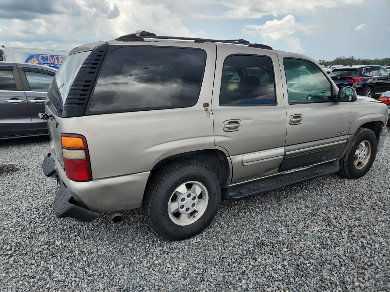 2000 Chevrolet Tahoe C1500 Tan vin: 1GNEC13T6YJ189601