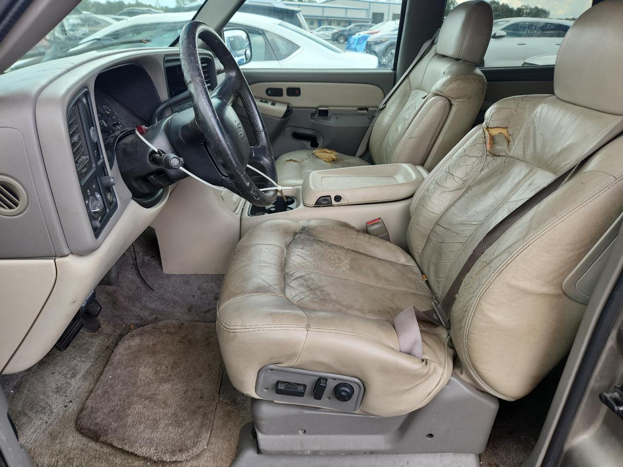 2000 Chevrolet Tahoe C1500 Tan vin: 1GNEC13T6YJ189601