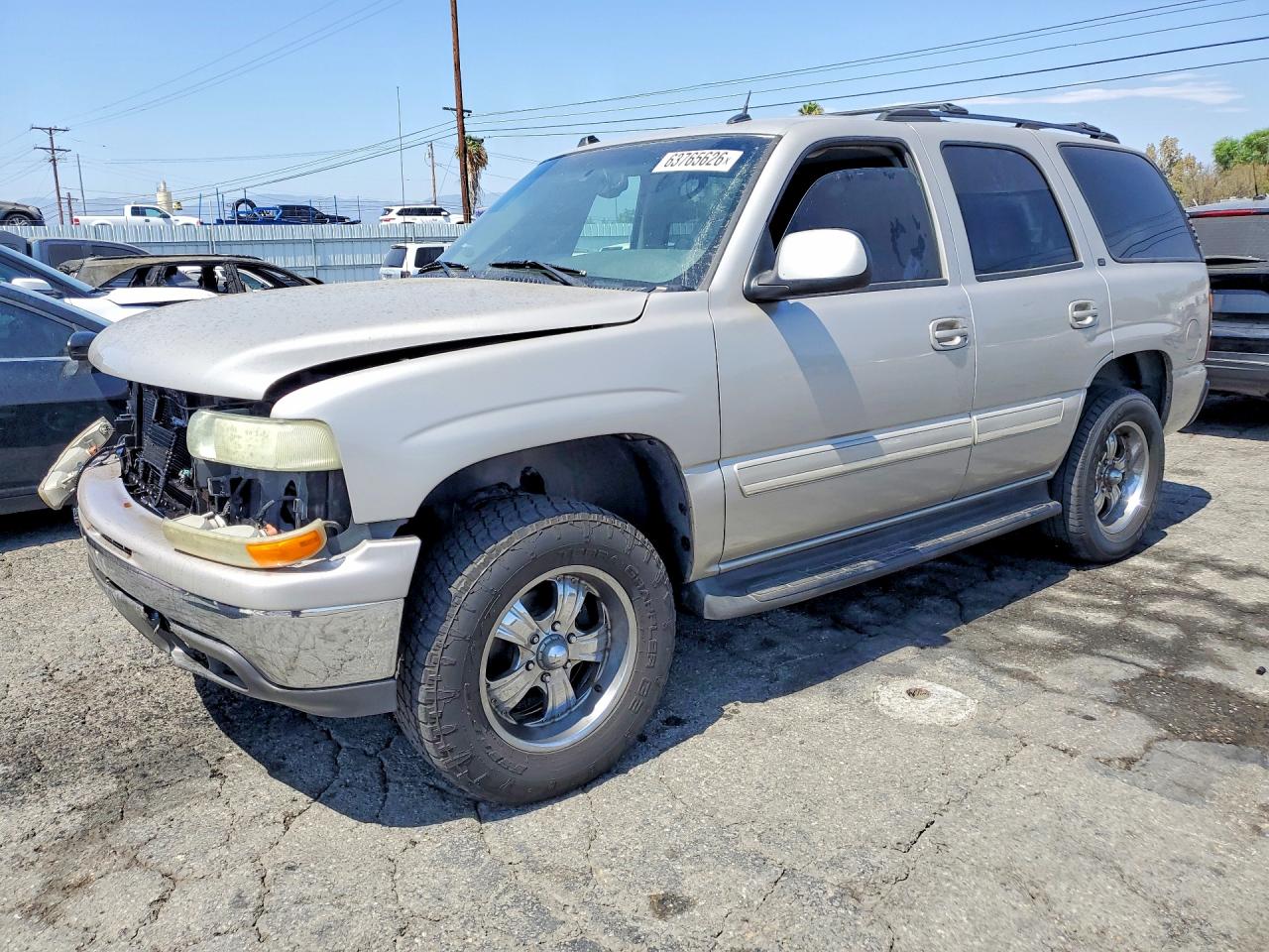 2004 Chevrolet Tahoe C1500 Silver vin: 1GNEC13T74R275138