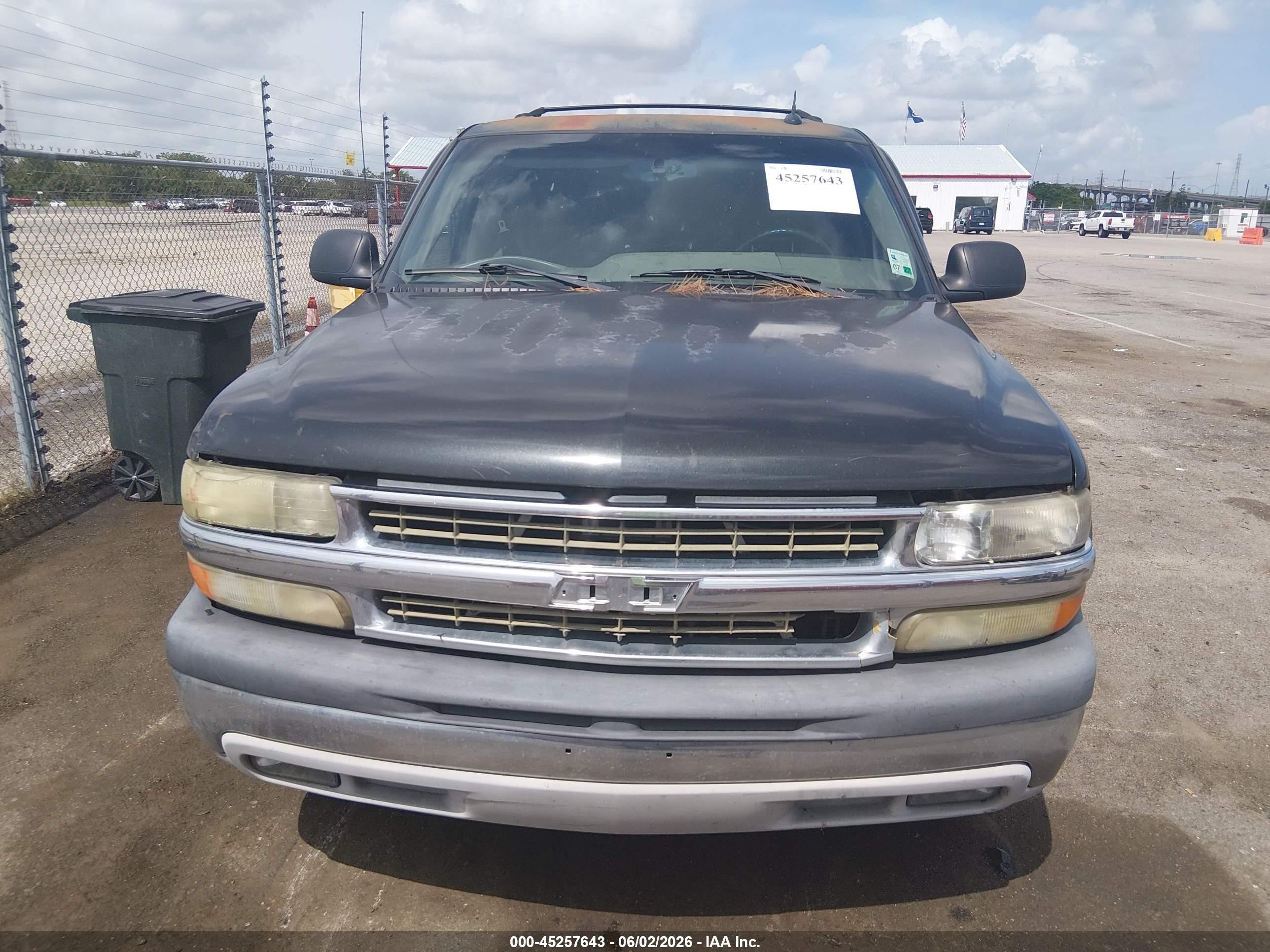 2005 Chevrolet Tahoe Ls Черный vin: 1GNEC13T75R169371