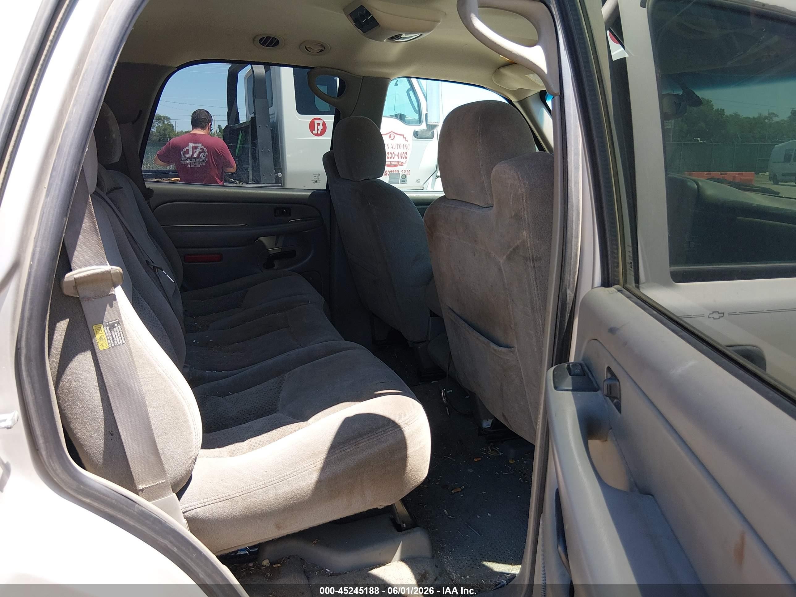 2005 Chevrolet Tahoe Ls Tan vin: 1GNEC13T75R221209