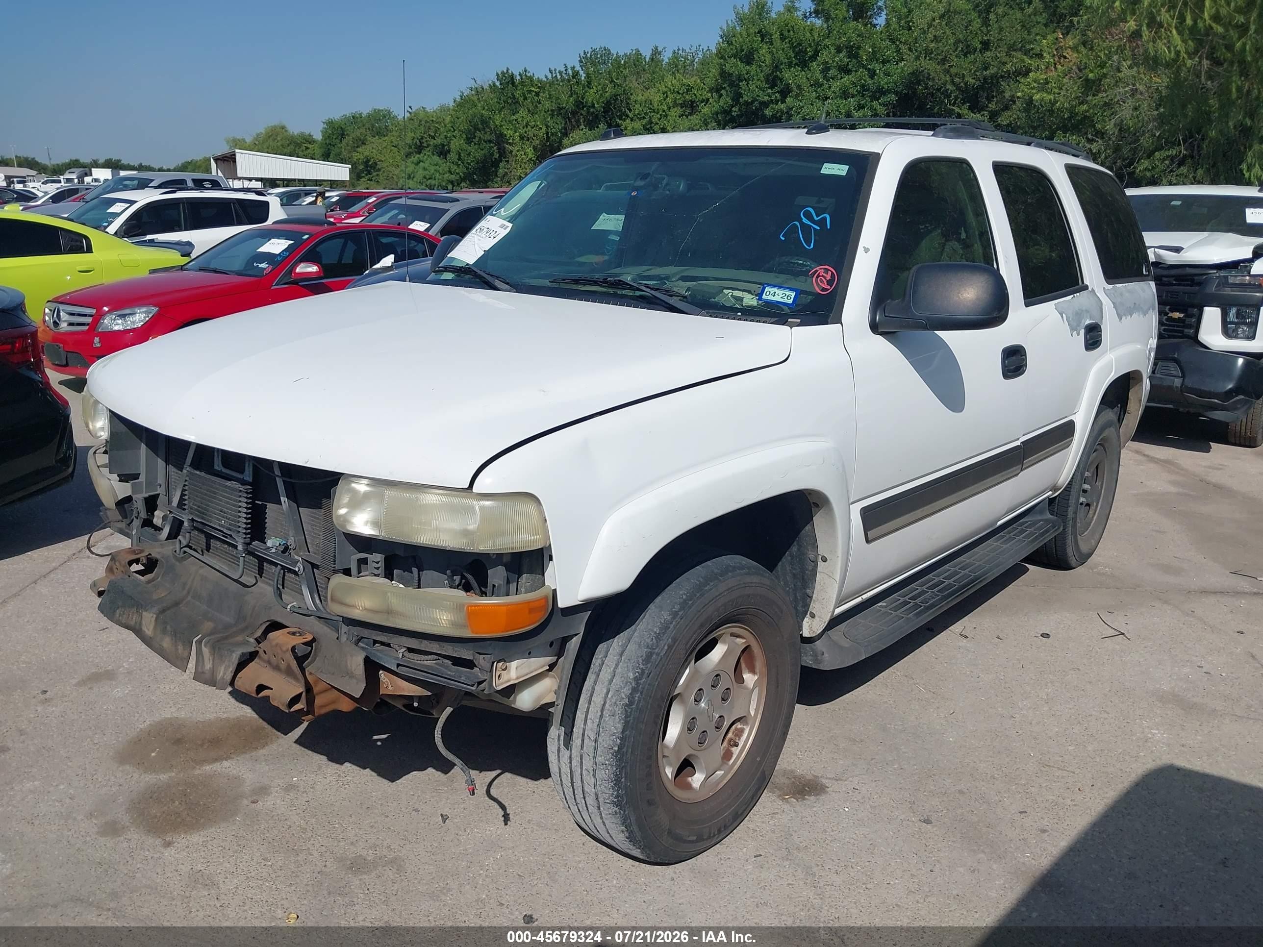 2005 Chevrolet Tahoe Ls White vin: 1GNEC13T75R263170