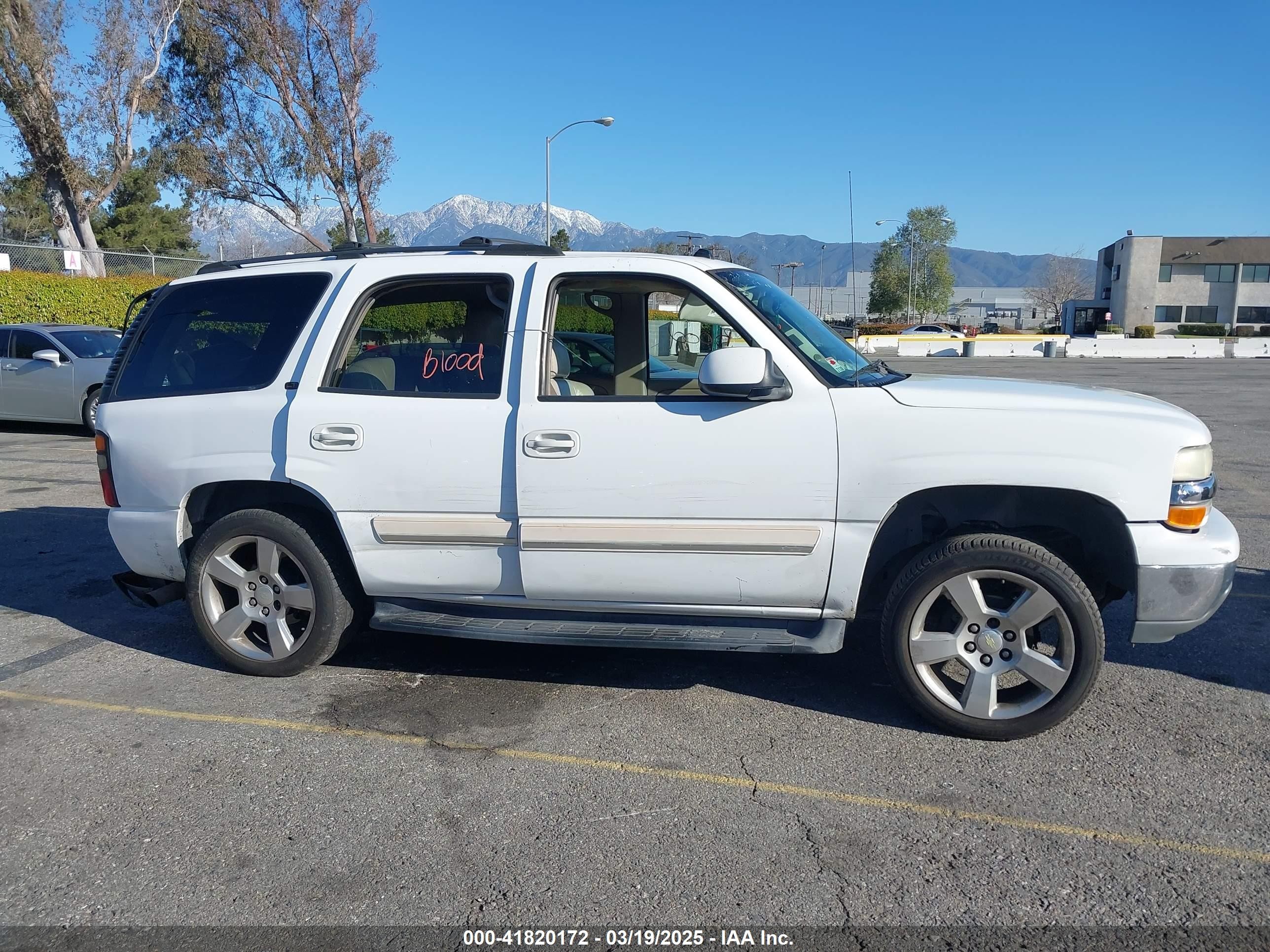 2005 Chevrolet Tahoe Lt White vin: 1GNEC13T85R134239