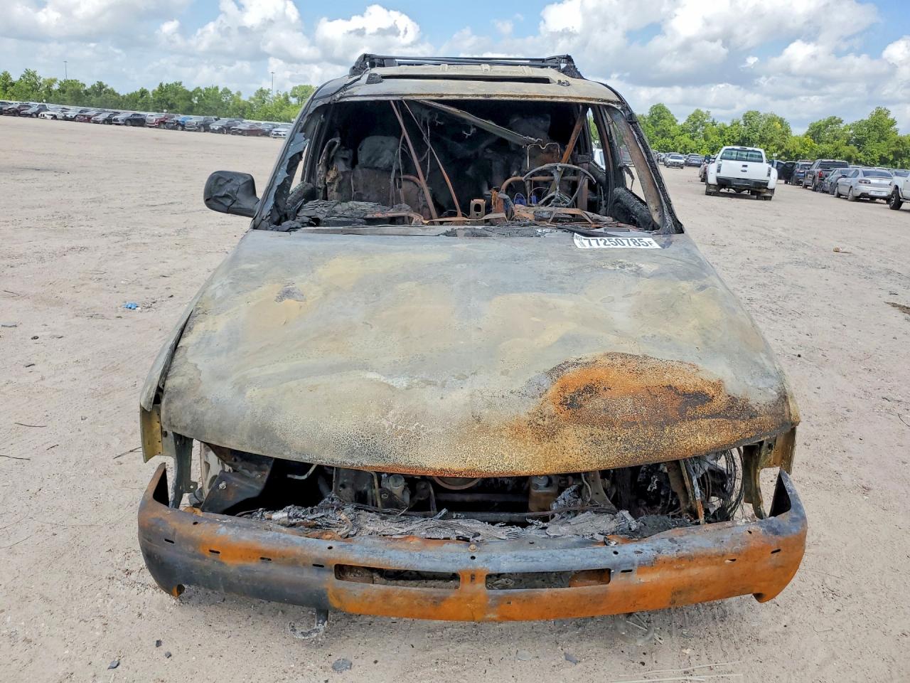2005 Chevrolet Tahoe C1500 Burn vin: 1GNEC13T85R180279