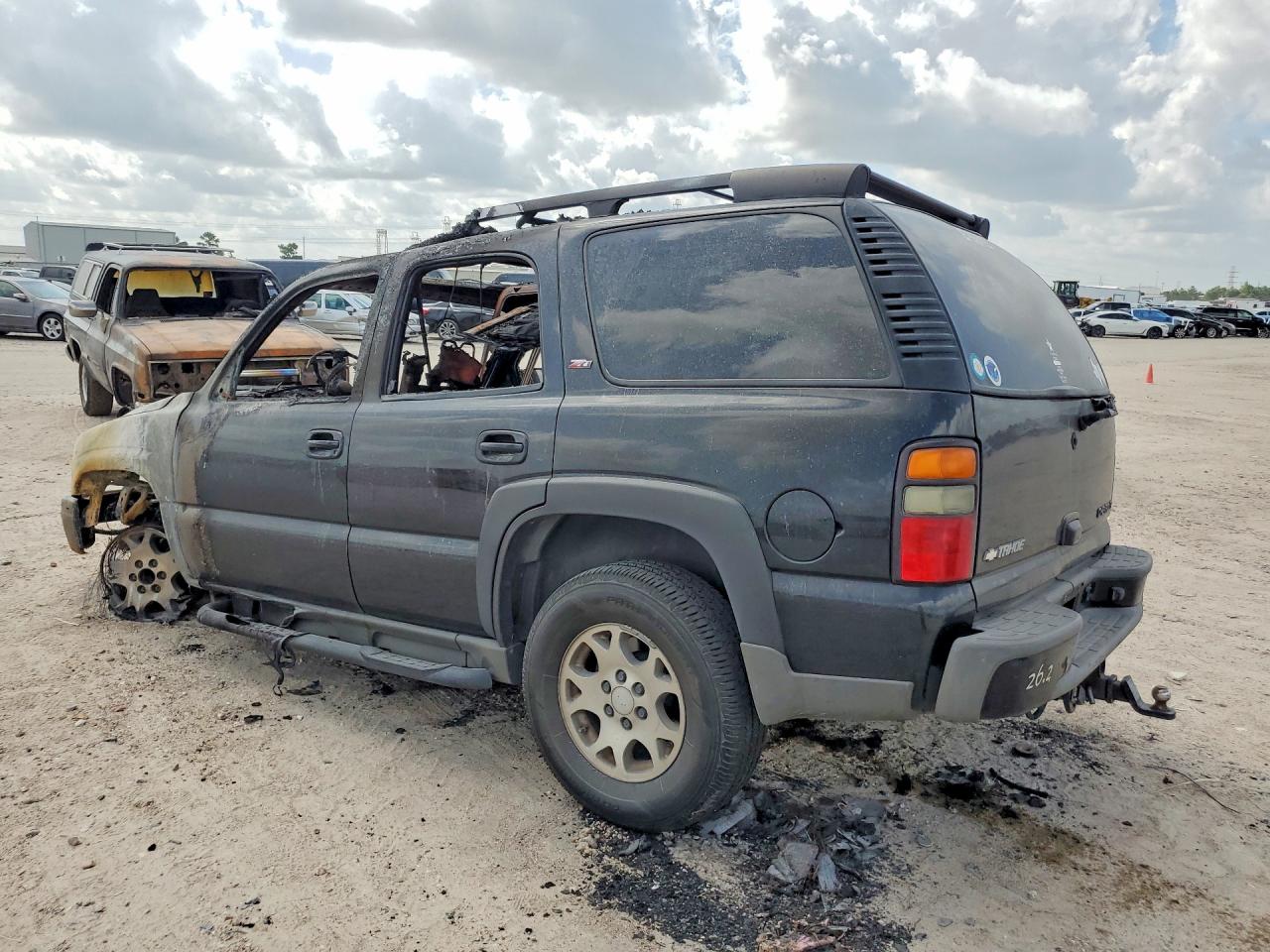 2005 Chevrolet Tahoe C1500 Burn vin: 1GNEC13T85R180279