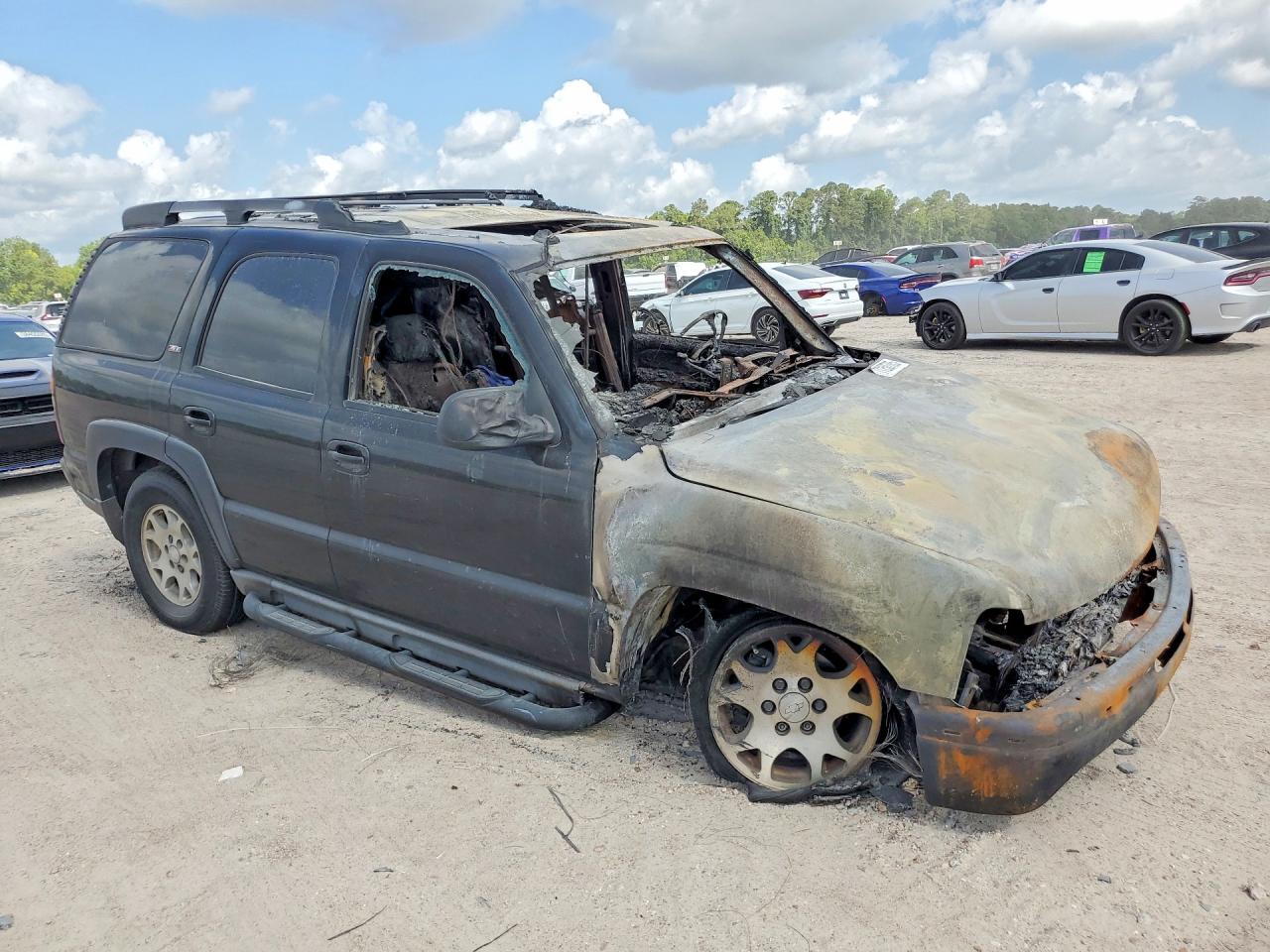2005 Chevrolet Tahoe C1500 Burn vin: 1GNEC13T85R180279