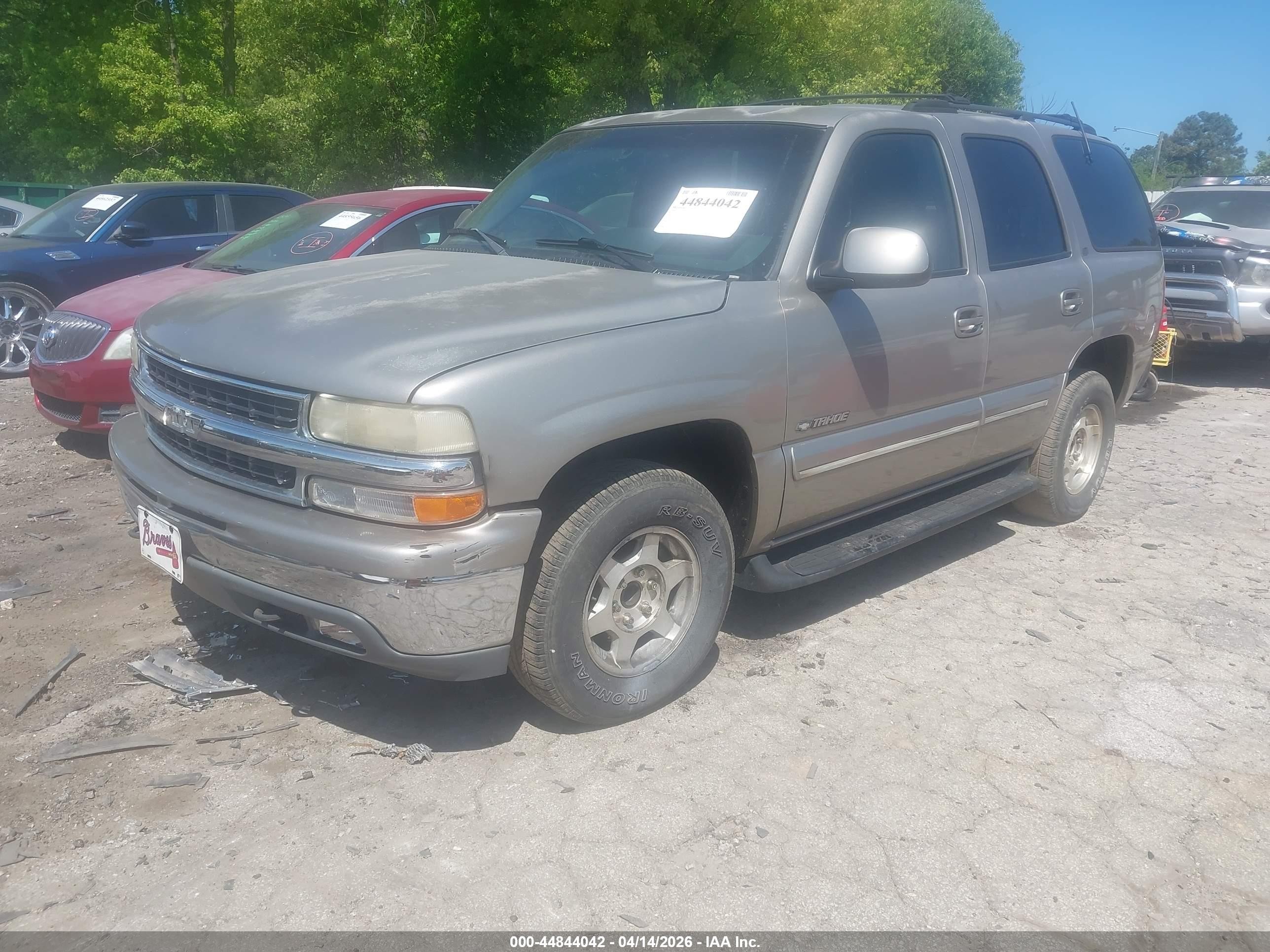 2000 Chevrolet Tahoe All New Lt Champagne vin: 1GNEC13T8YJ103642