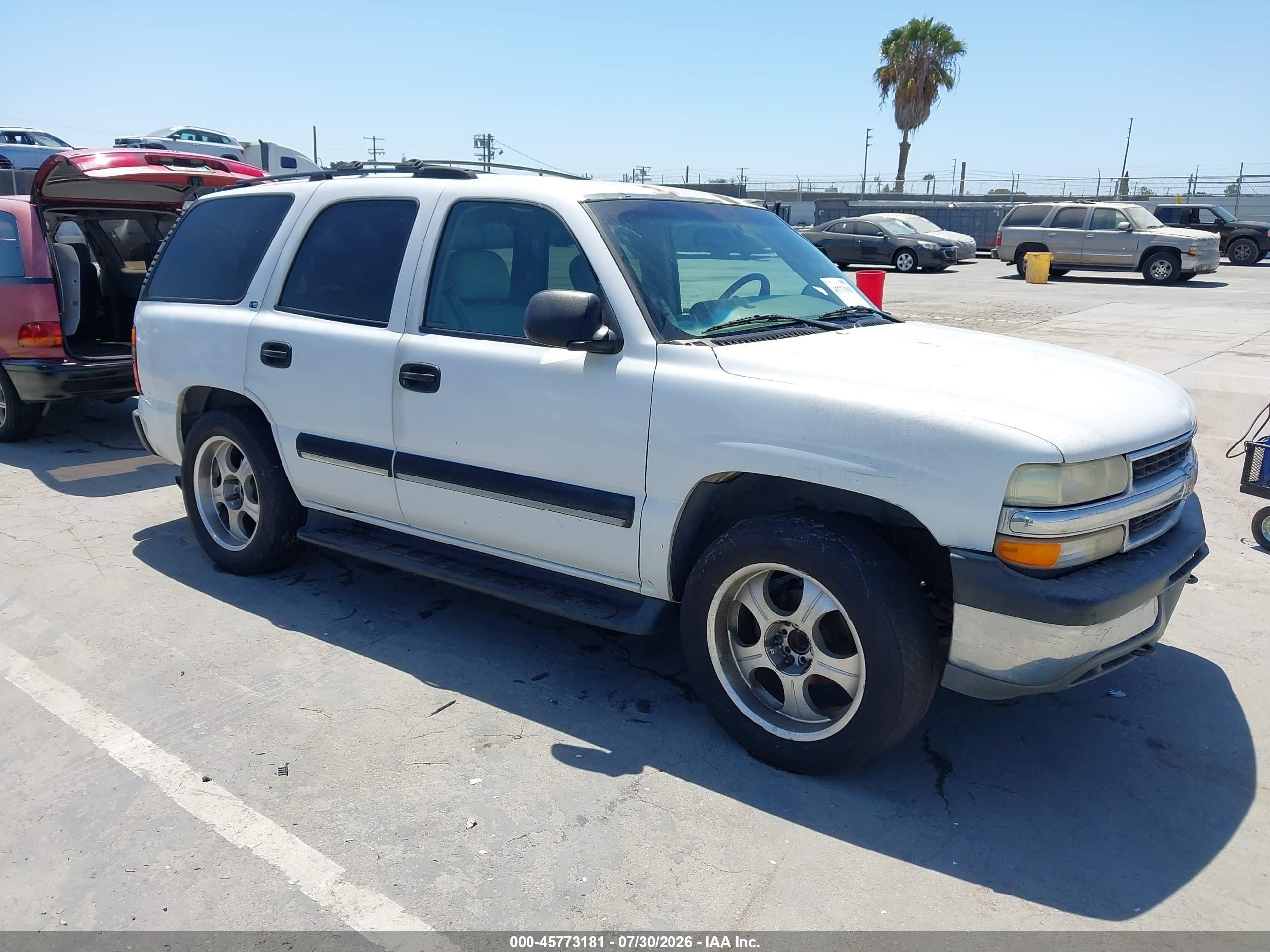 2001 Chevrolet Tahoe Ls White vin: 1GNEC13T91J150281