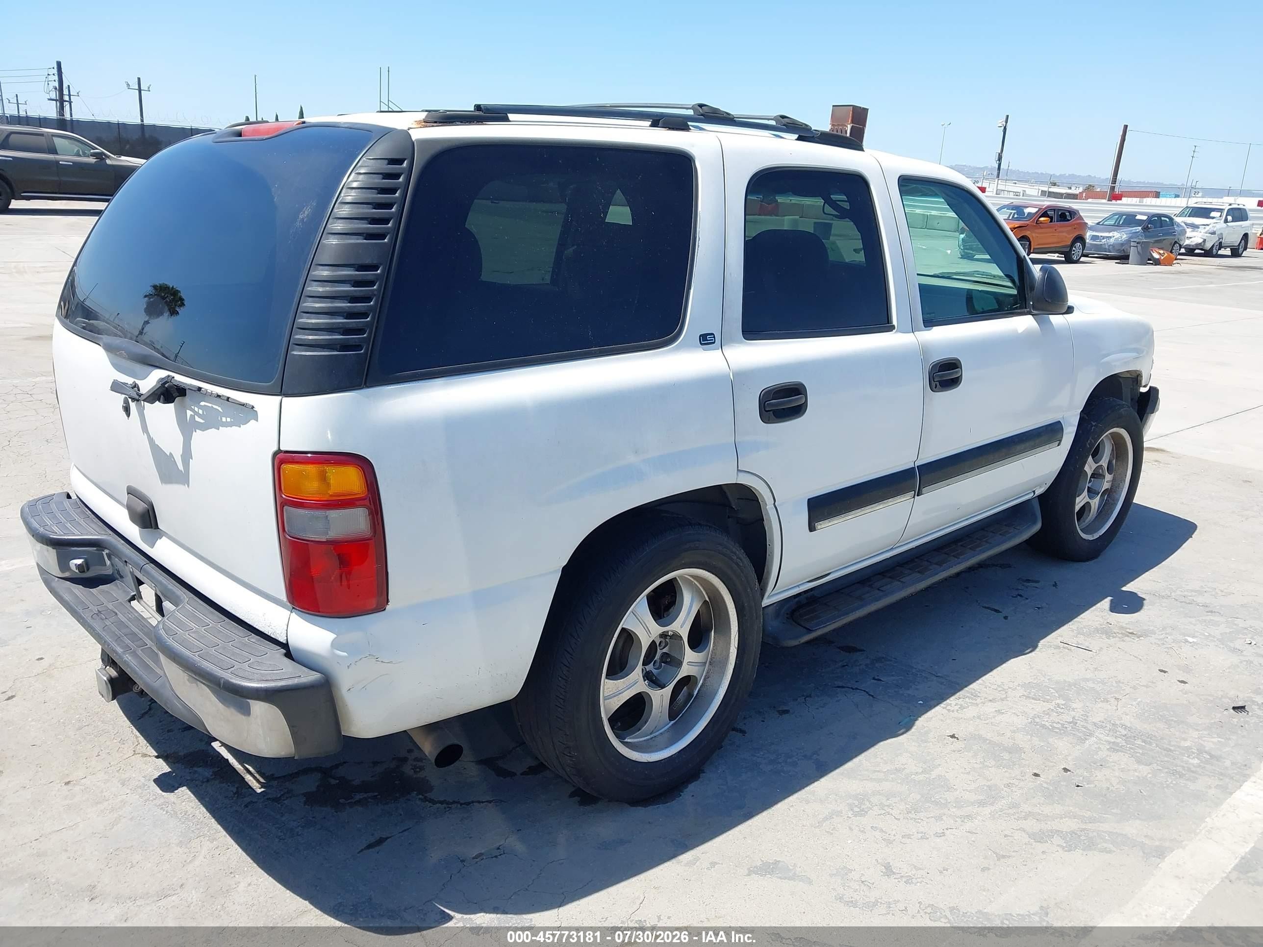 2001 Chevrolet Tahoe Ls White vin: 1GNEC13T91J150281