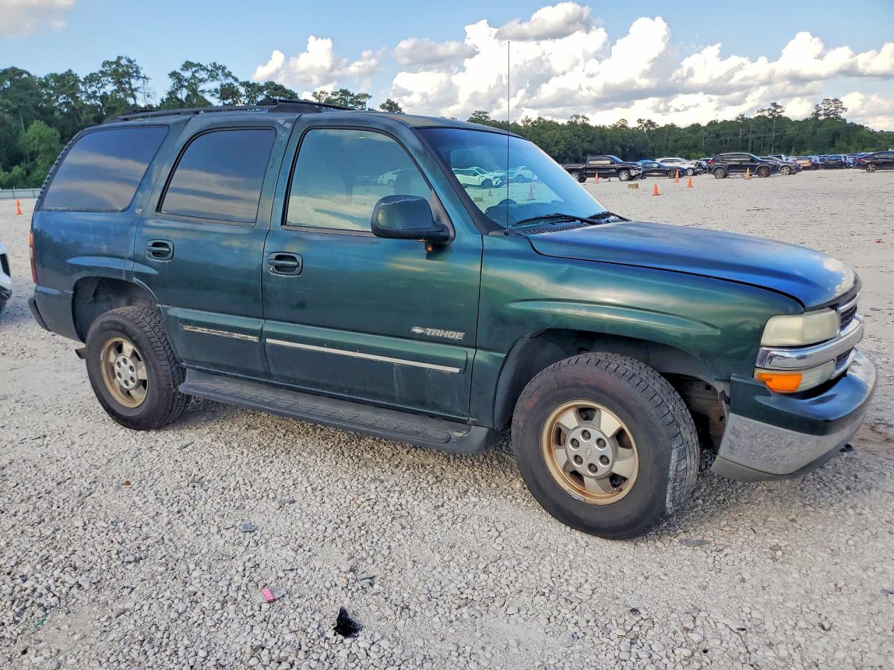 2001 Chevrolet Tahoe C1500 Green vin: 1GNEC13T91R130050