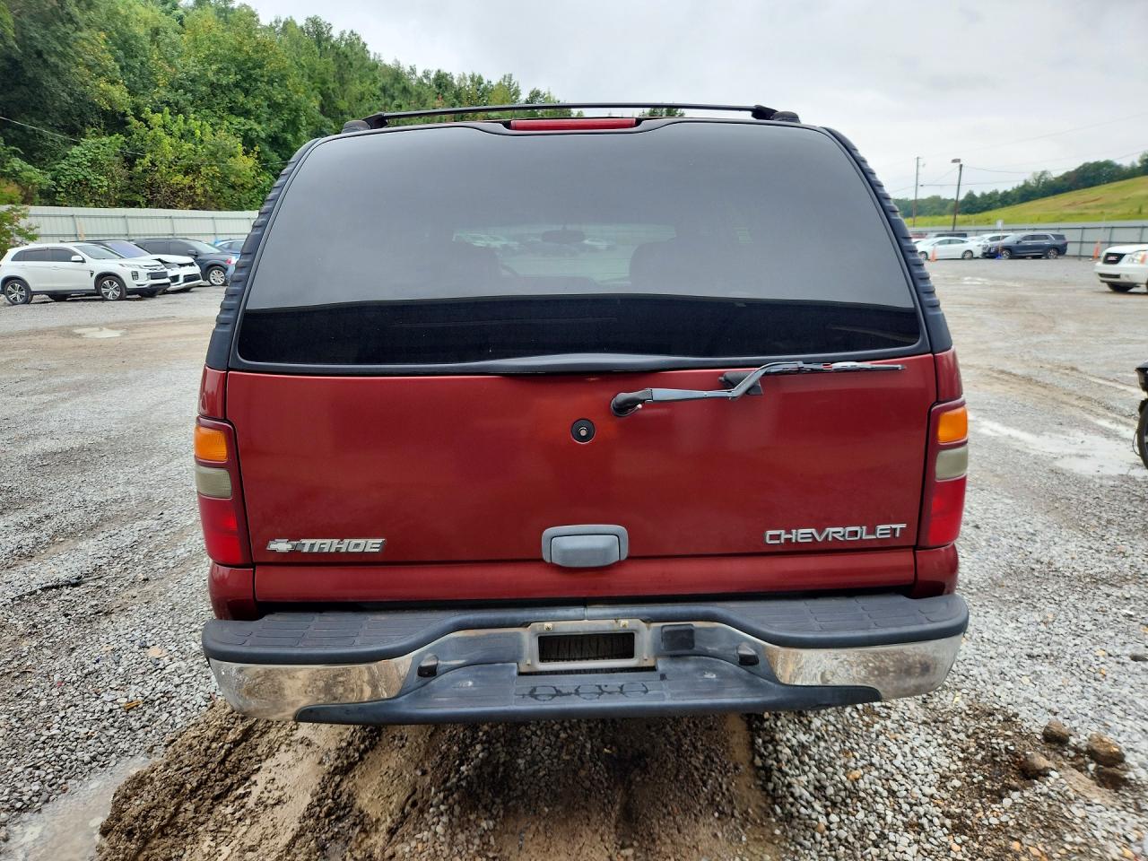 2002 Chevrolet Tahoe C1500 Maroon vin: 1GNEC13T92R164698