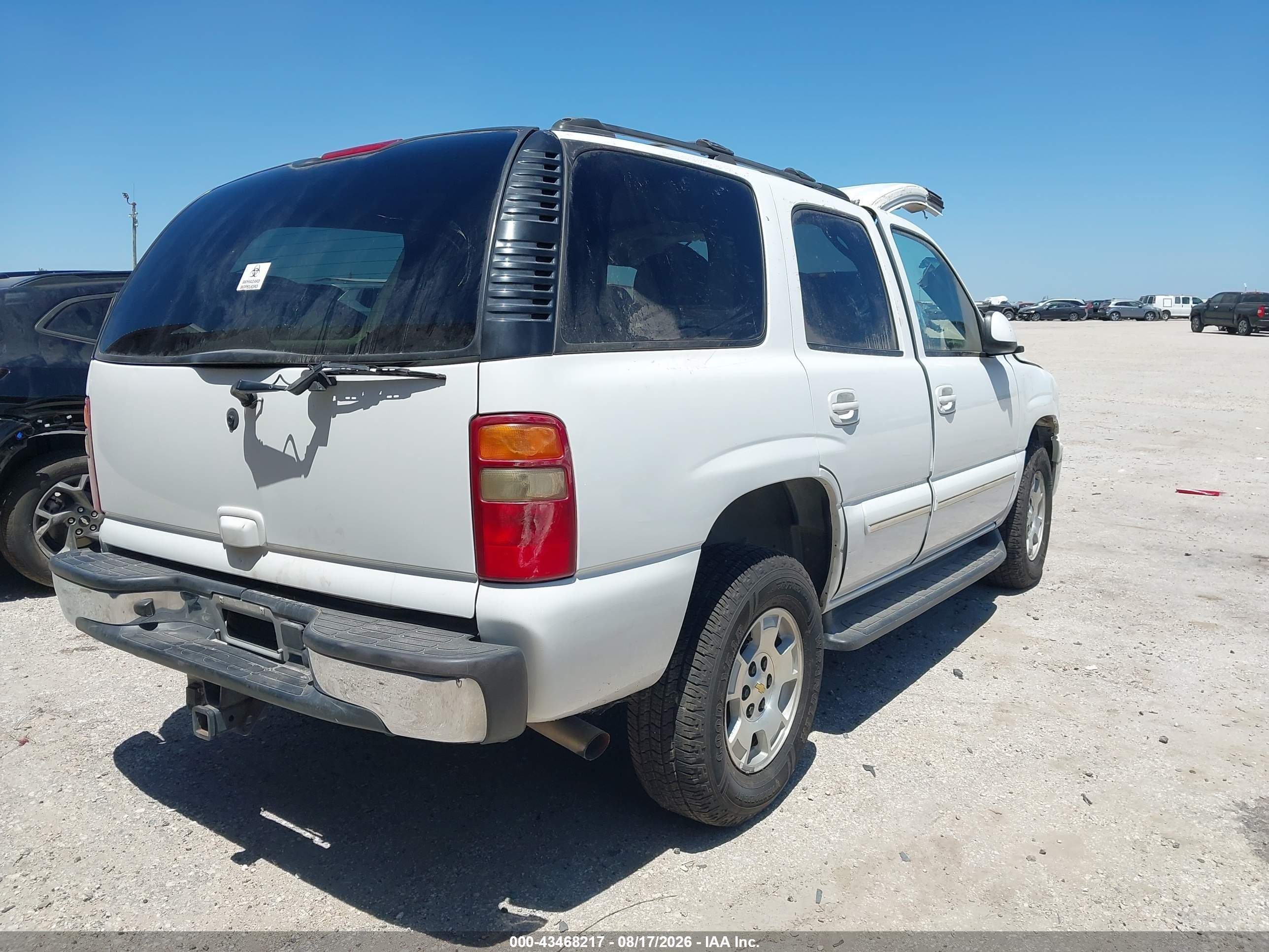 2003 Chevrolet Tahoe Lt Белый vin: 1GNEC13T93R278220