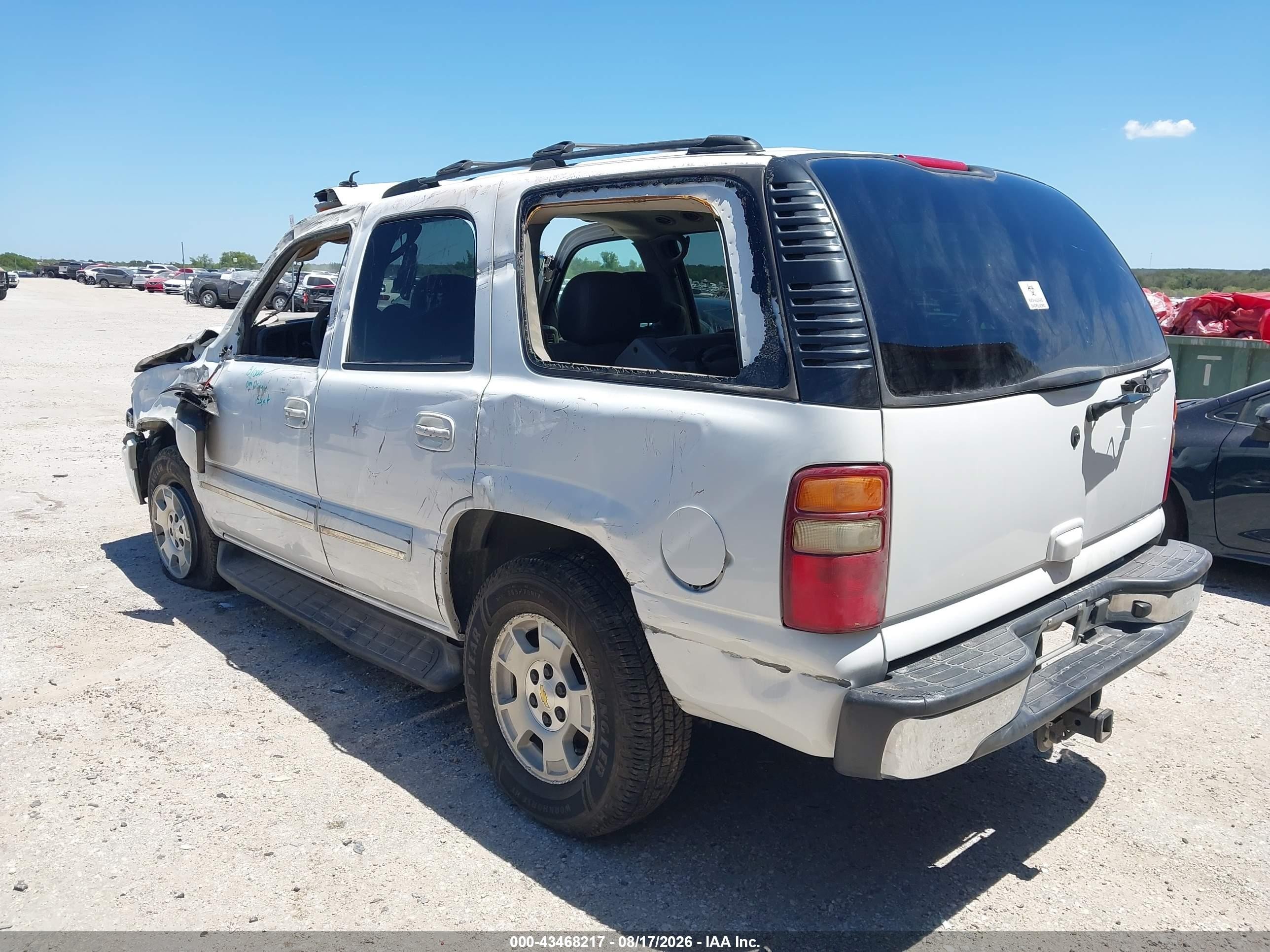 2003 Chevrolet Tahoe Lt Белый vin: 1GNEC13T93R278220