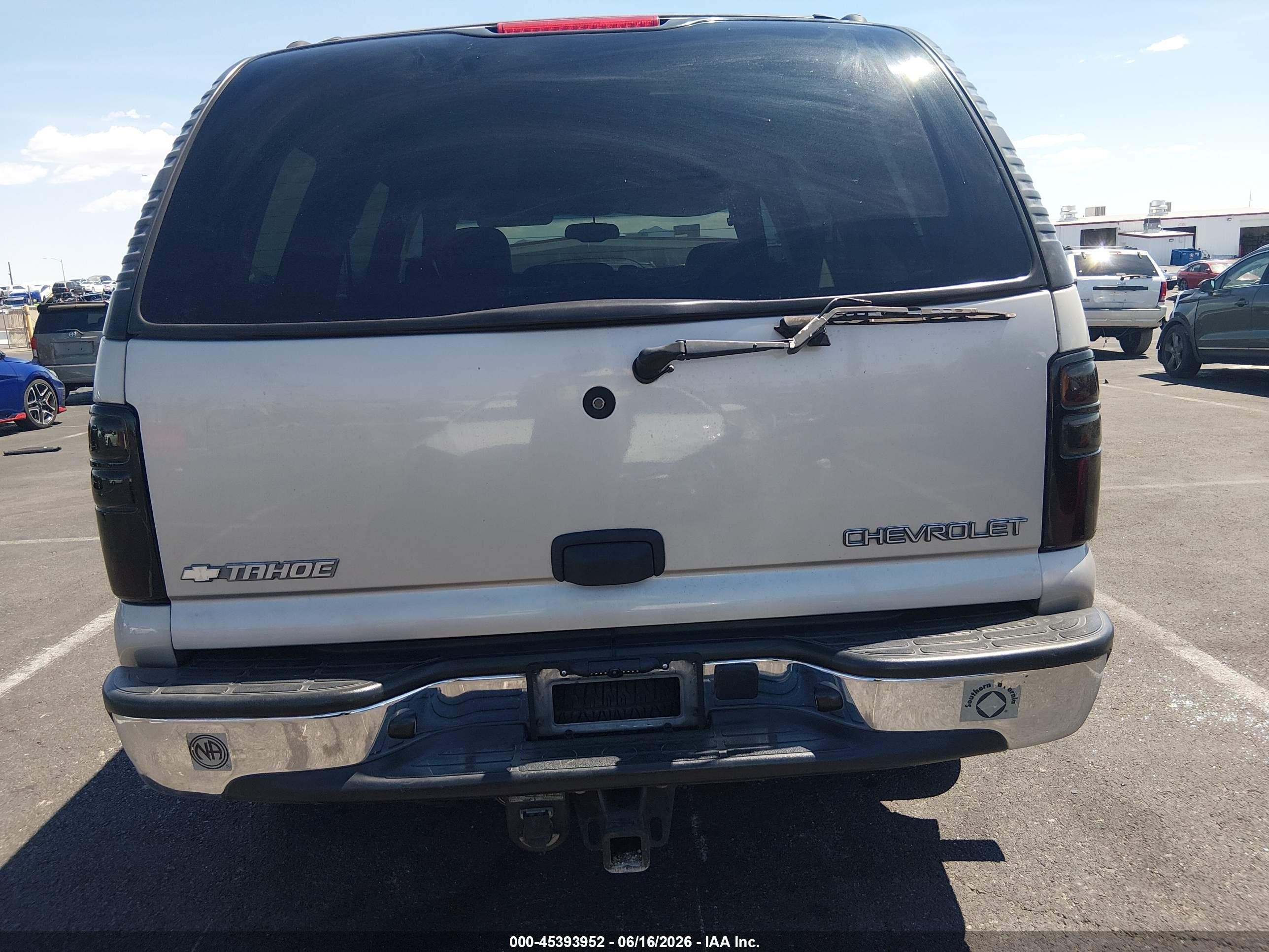 2004 Chevrolet Tahoe Ls Gray vin: 1GNEC13T94R147578