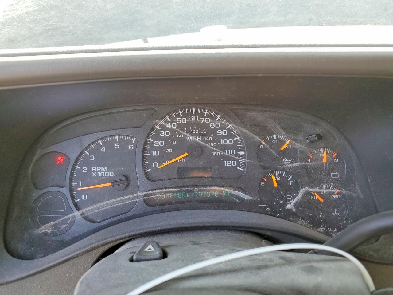 2005 Chevrolet Tahoe C1500 Gray vin: 1GNEC13T95R261887
