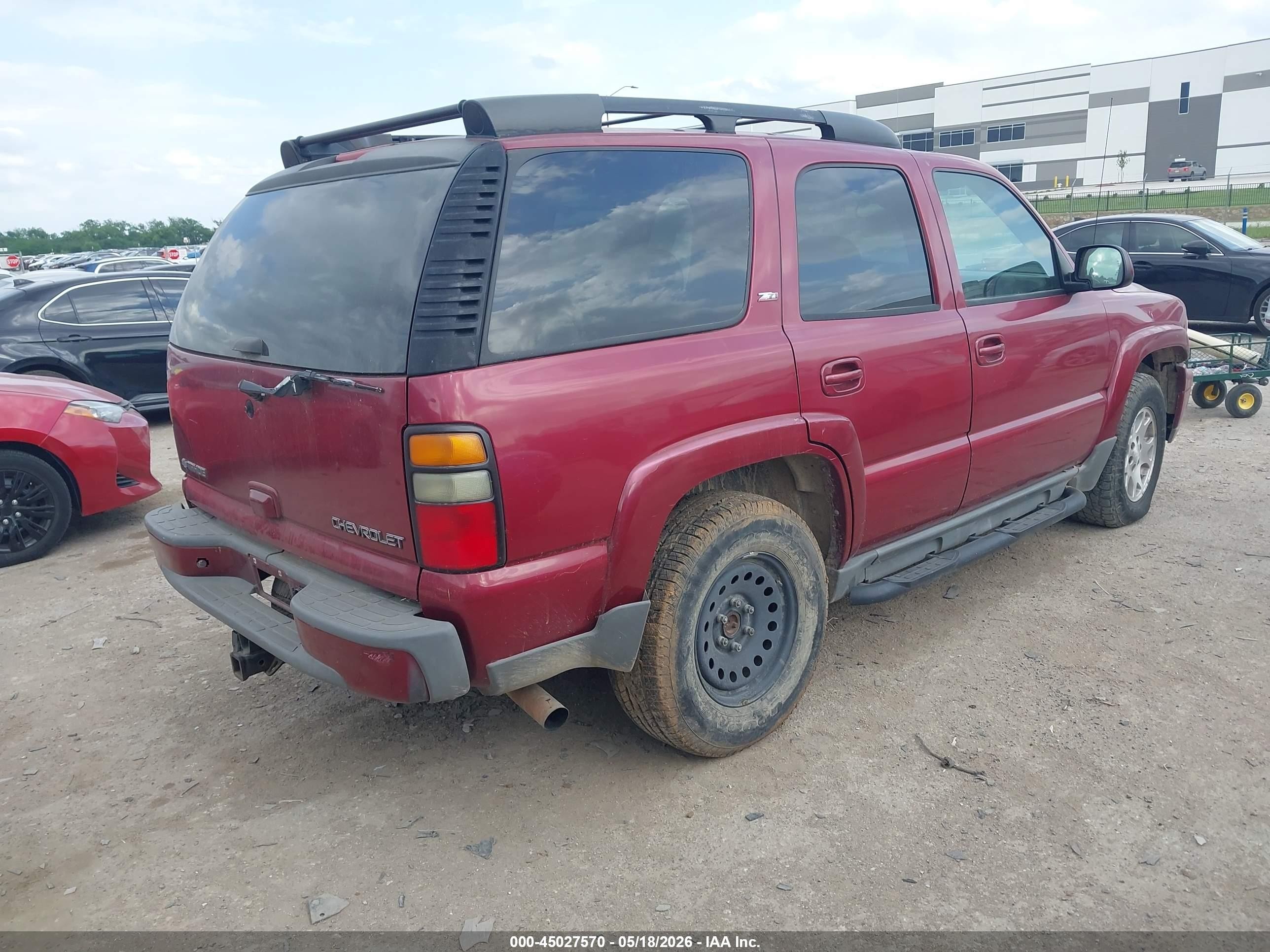 2005 Chevrolet Tahoe Z71 Maroon vin: 1GNEC13T95R266040